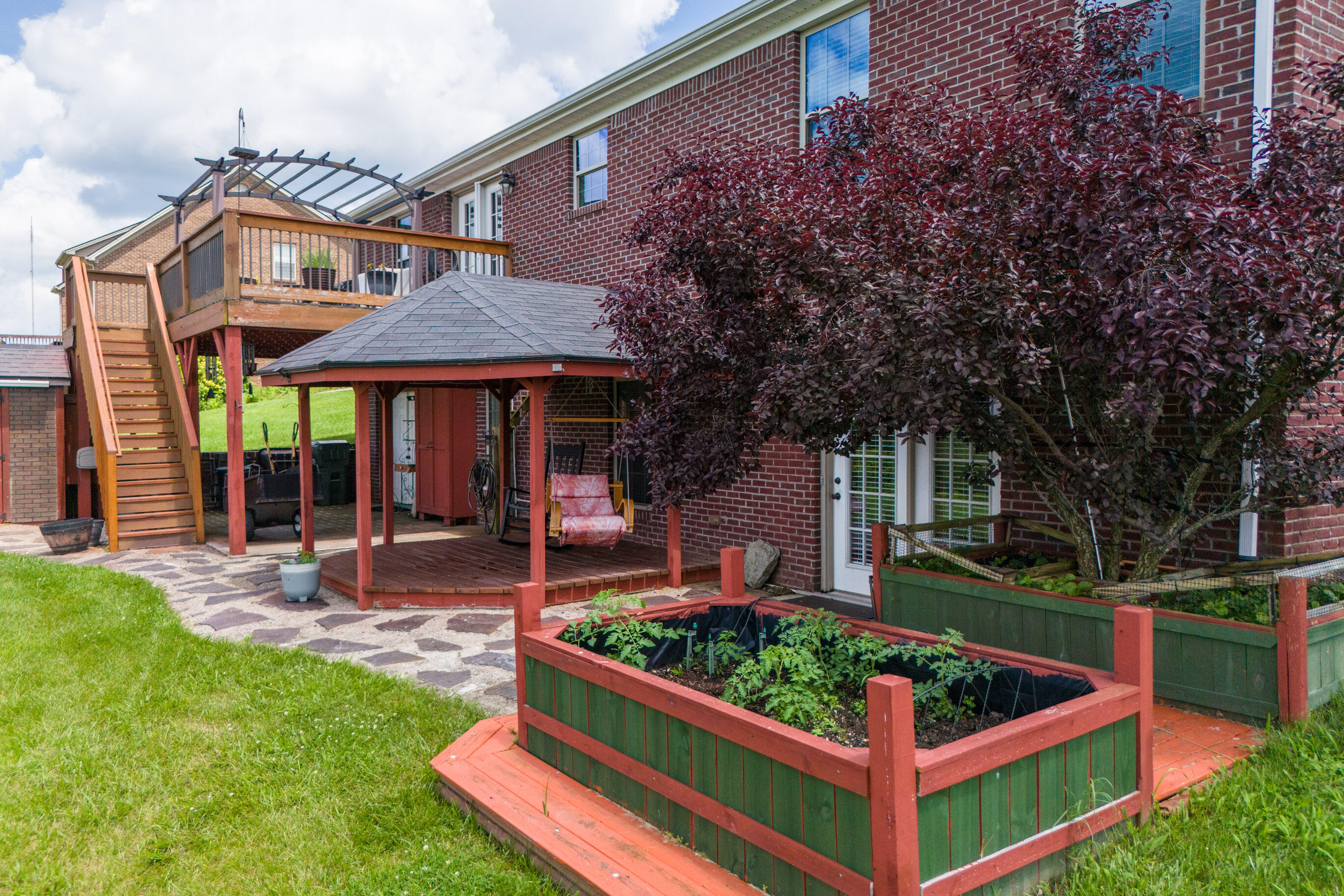 Richmond, Kentucky 40475, United States, 3 Bedrooms Bedrooms, ,3 BathroomsBathrooms,Residential,Active,153142