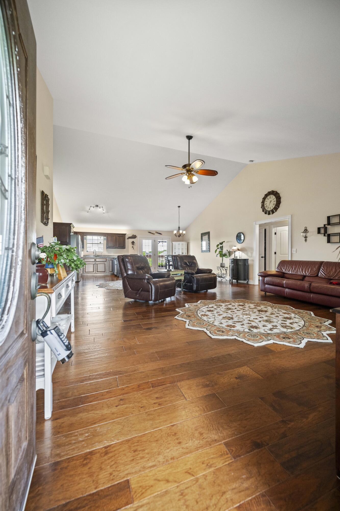 Richmond, Kentucky 40475, United States, 3 Bedrooms Bedrooms, ,3 BathroomsBathrooms,Residential,Active,153142