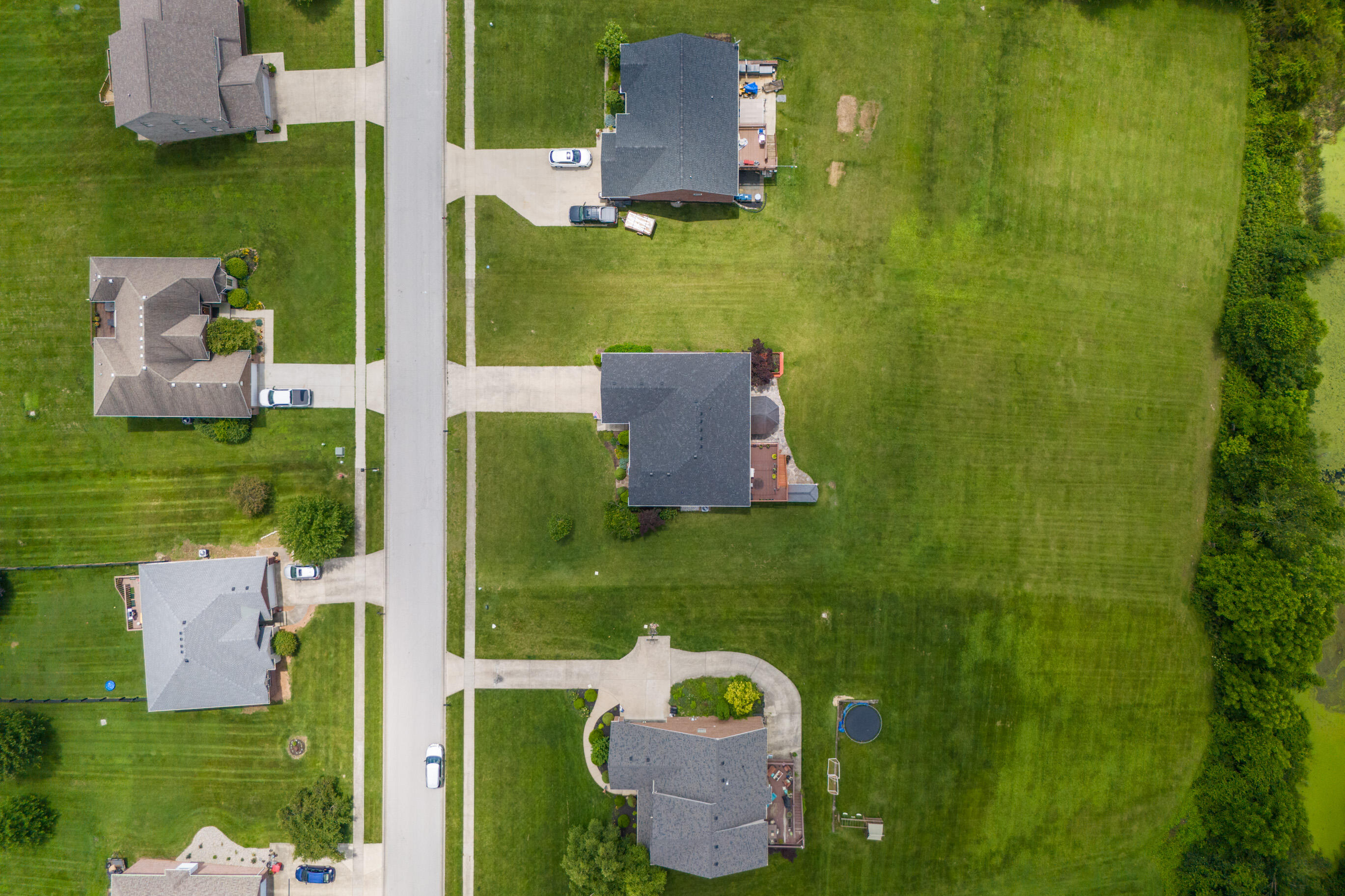 Richmond, Kentucky 40475, United States, 3 Bedrooms Bedrooms, ,3 BathroomsBathrooms,Residential,Active,153142