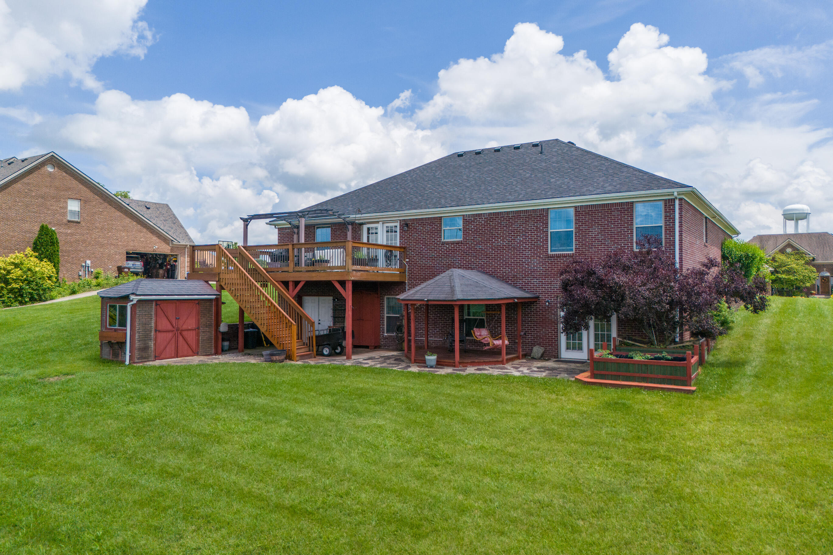 Richmond, Kentucky 40475, United States, 3 Bedrooms Bedrooms, ,3 BathroomsBathrooms,Residential,Active,153142