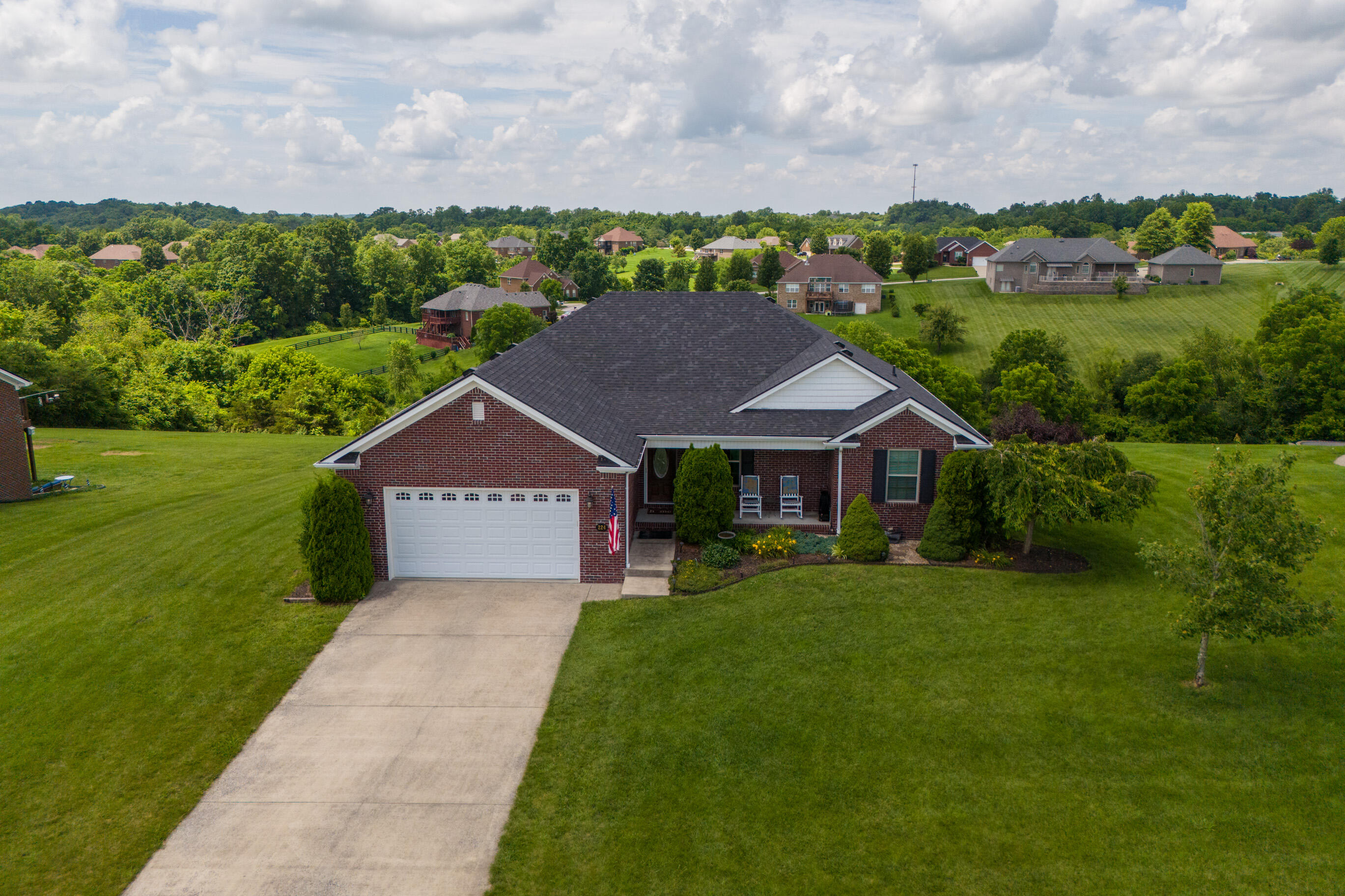 Richmond, Kentucky 40475, United States, 3 Bedrooms Bedrooms, ,3 BathroomsBathrooms,Residential,Active,153142