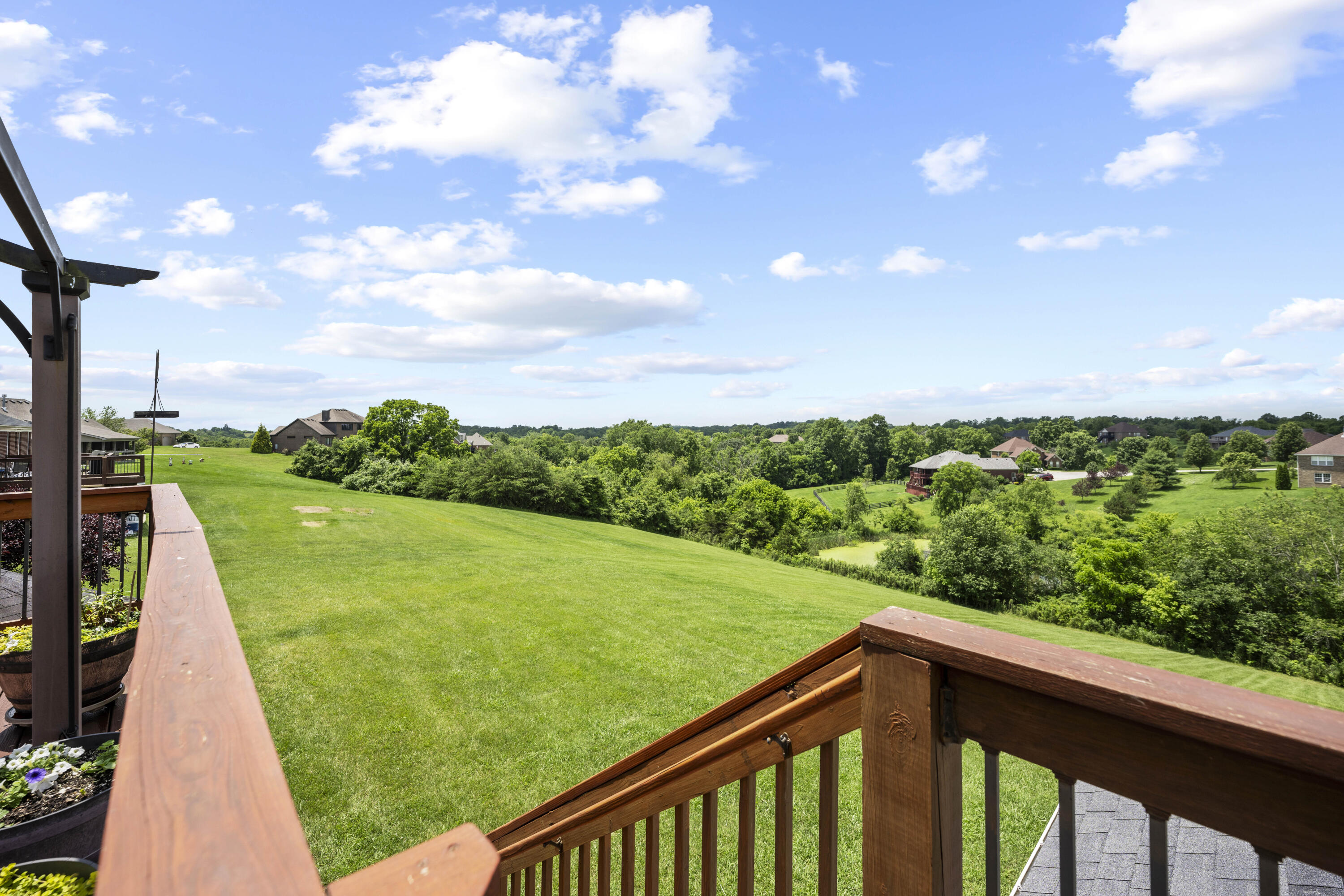 Richmond, Kentucky 40475, United States, 3 Bedrooms Bedrooms, ,3 BathroomsBathrooms,Residential,Active,153142