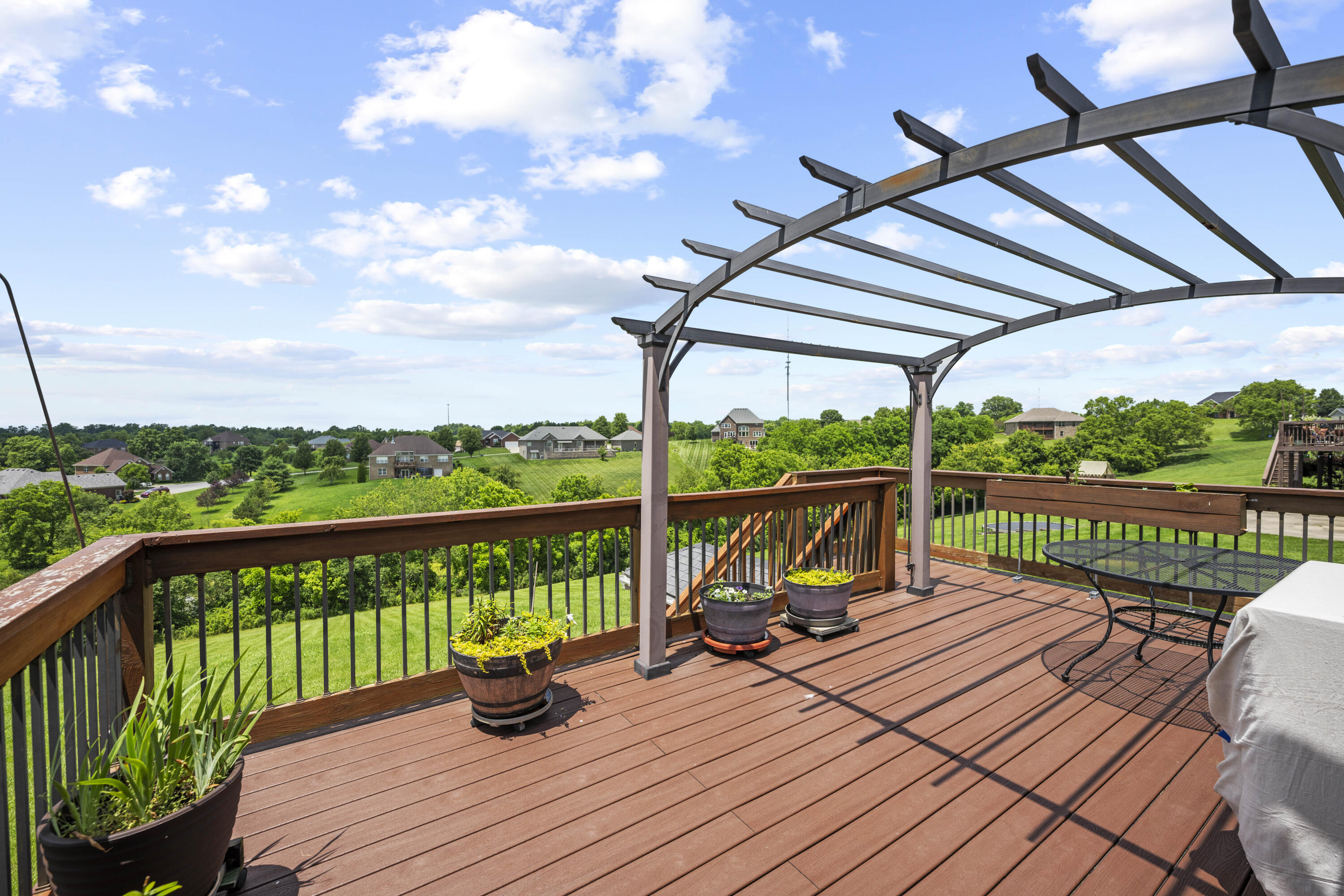 Richmond, Kentucky 40475, United States, 3 Bedrooms Bedrooms, ,3 BathroomsBathrooms,Residential,Active,153142