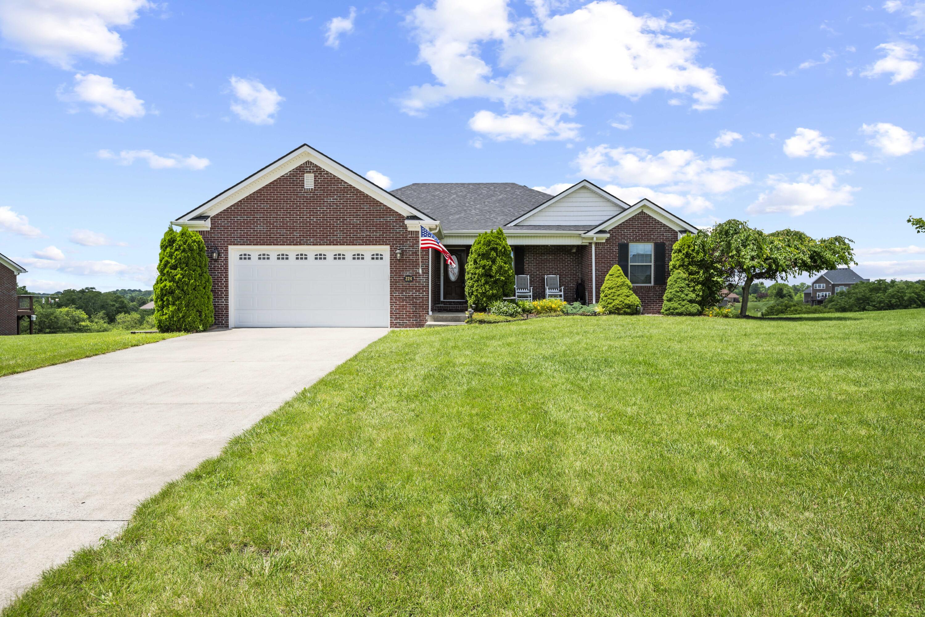 Richmond, Kentucky 40475, United States, 3 Bedrooms Bedrooms, ,3 BathroomsBathrooms,Residential,Active,153142 Richmond, Kentucky 40475, United States, 3 Bedrooms Bedrooms, ,3 BathroomsBathrooms,Residential,Active,153142