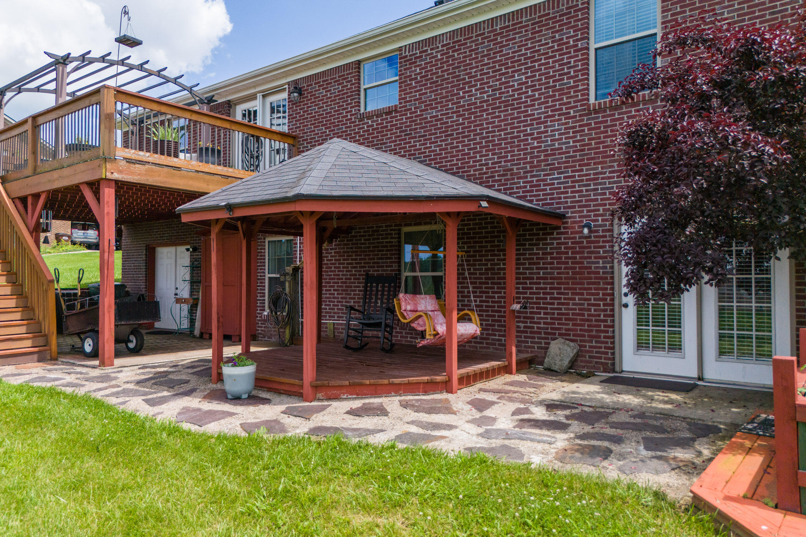 Richmond, Kentucky 40475, United States, 3 Bedrooms Bedrooms, ,3 BathroomsBathrooms,Residential,Active,153142