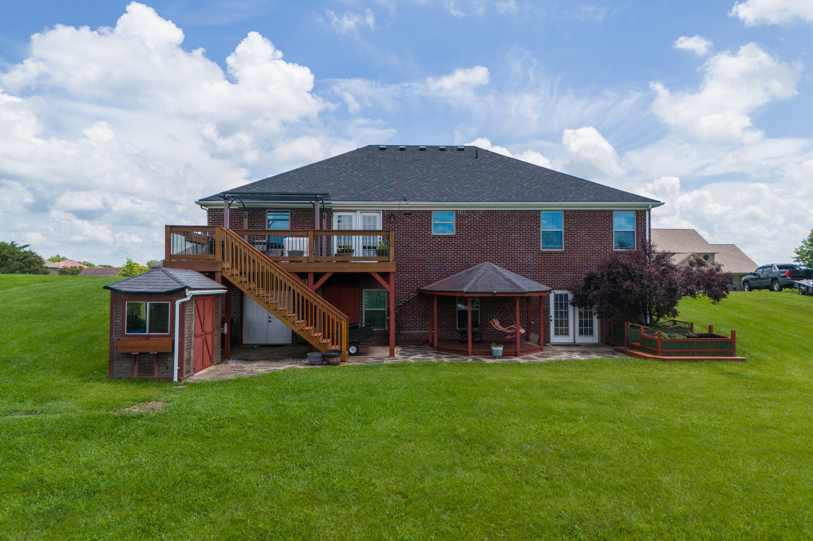 Richmond, Kentucky 40475, United States, 3 Bedrooms Bedrooms, ,3 BathroomsBathrooms,Residential,Active,153142