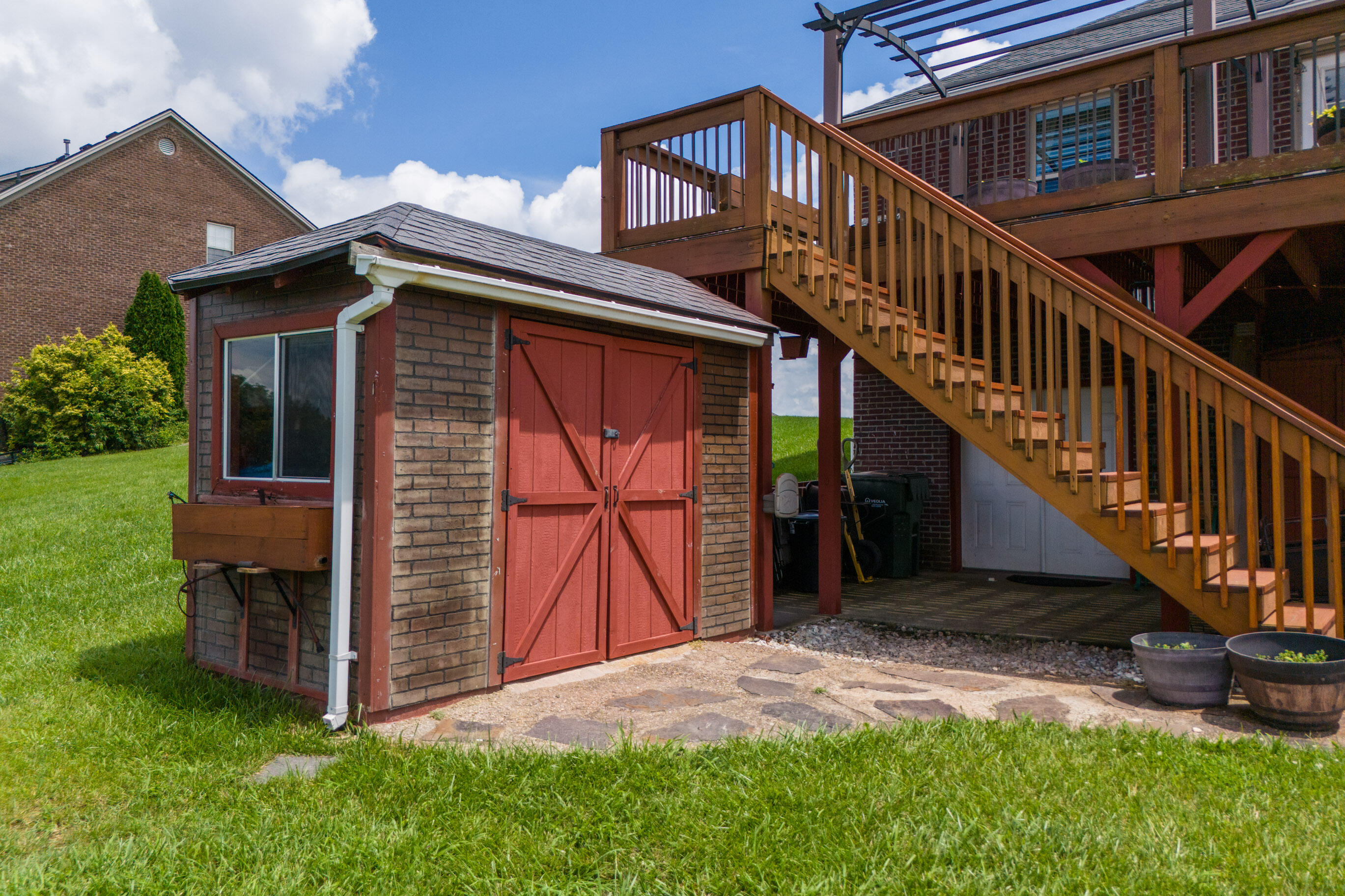 Richmond, Kentucky 40475, United States, 3 Bedrooms Bedrooms, ,3 BathroomsBathrooms,Residential,Active,153142