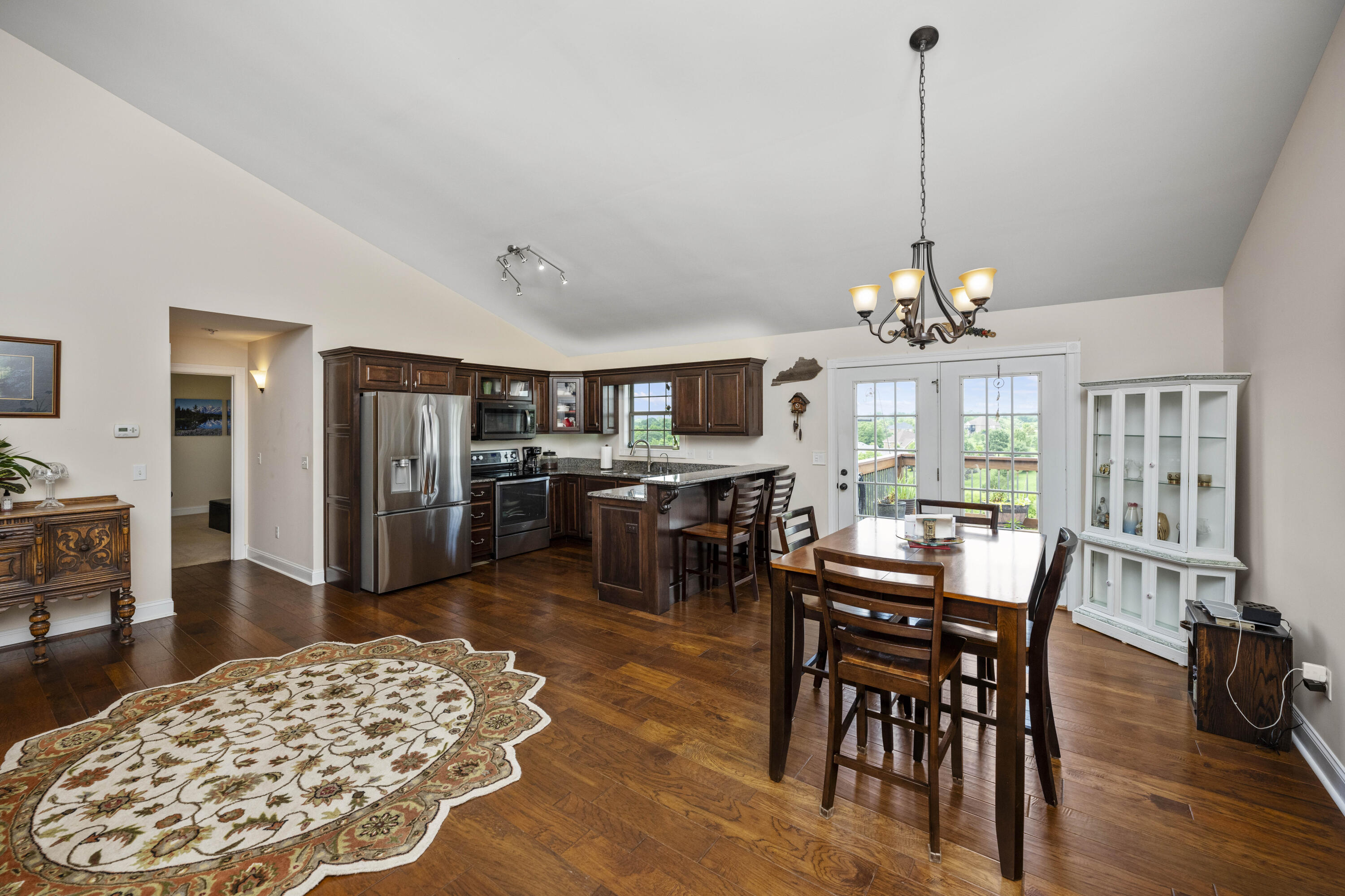 Richmond, Kentucky 40475, United States, 3 Bedrooms Bedrooms, ,3 BathroomsBathrooms,Residential,Active,153142