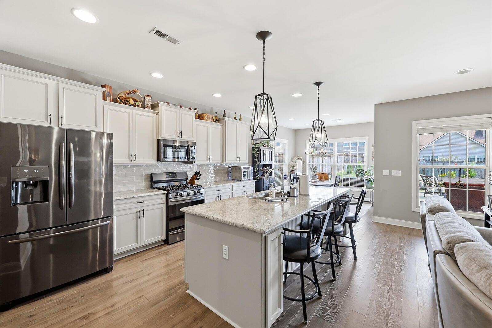 3676 Bay Springs Park