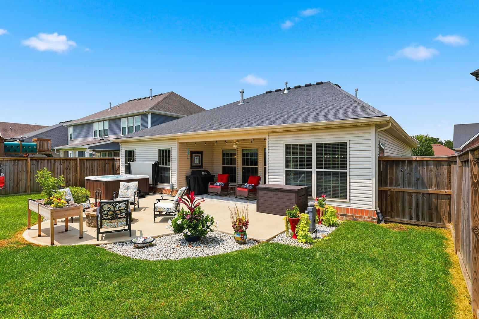 3676 Bay Springs Park