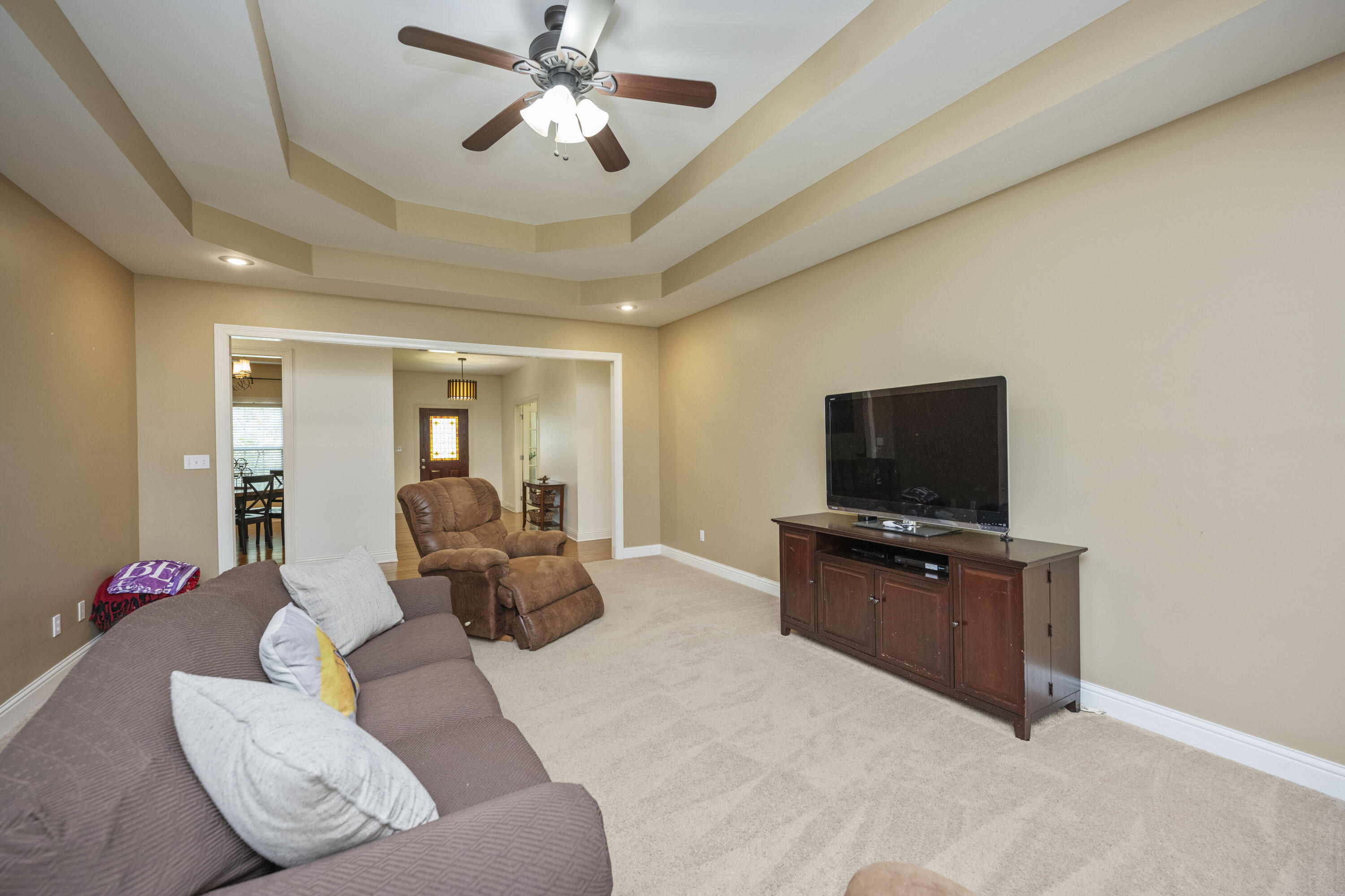 Richmond, Kentucky 40475, United States, 4 Bedrooms Bedrooms, ,3 BathroomsBathrooms,Residential,Active,159568