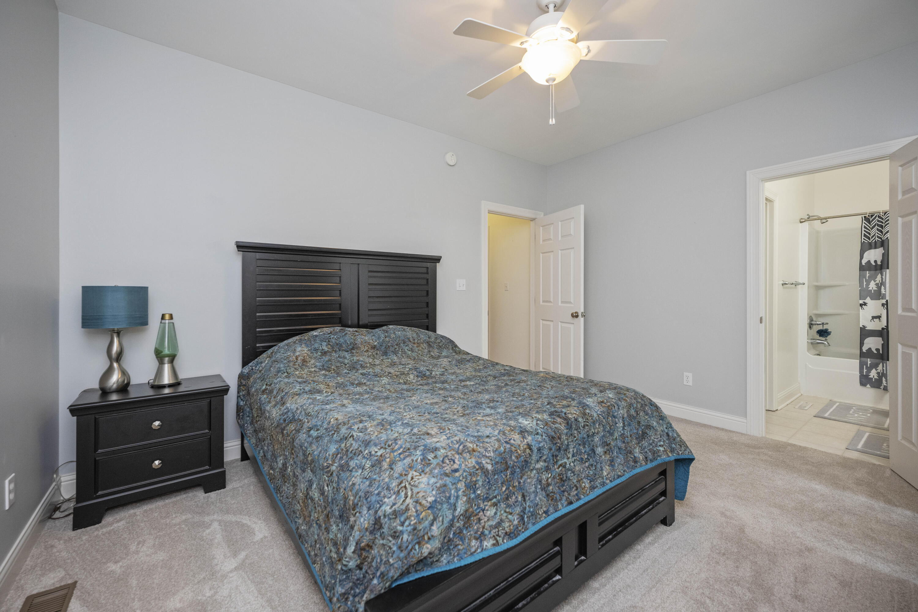 Richmond, Kentucky 40475, United States, 4 Bedrooms Bedrooms, ,3 BathroomsBathrooms,Residential,Active,159568