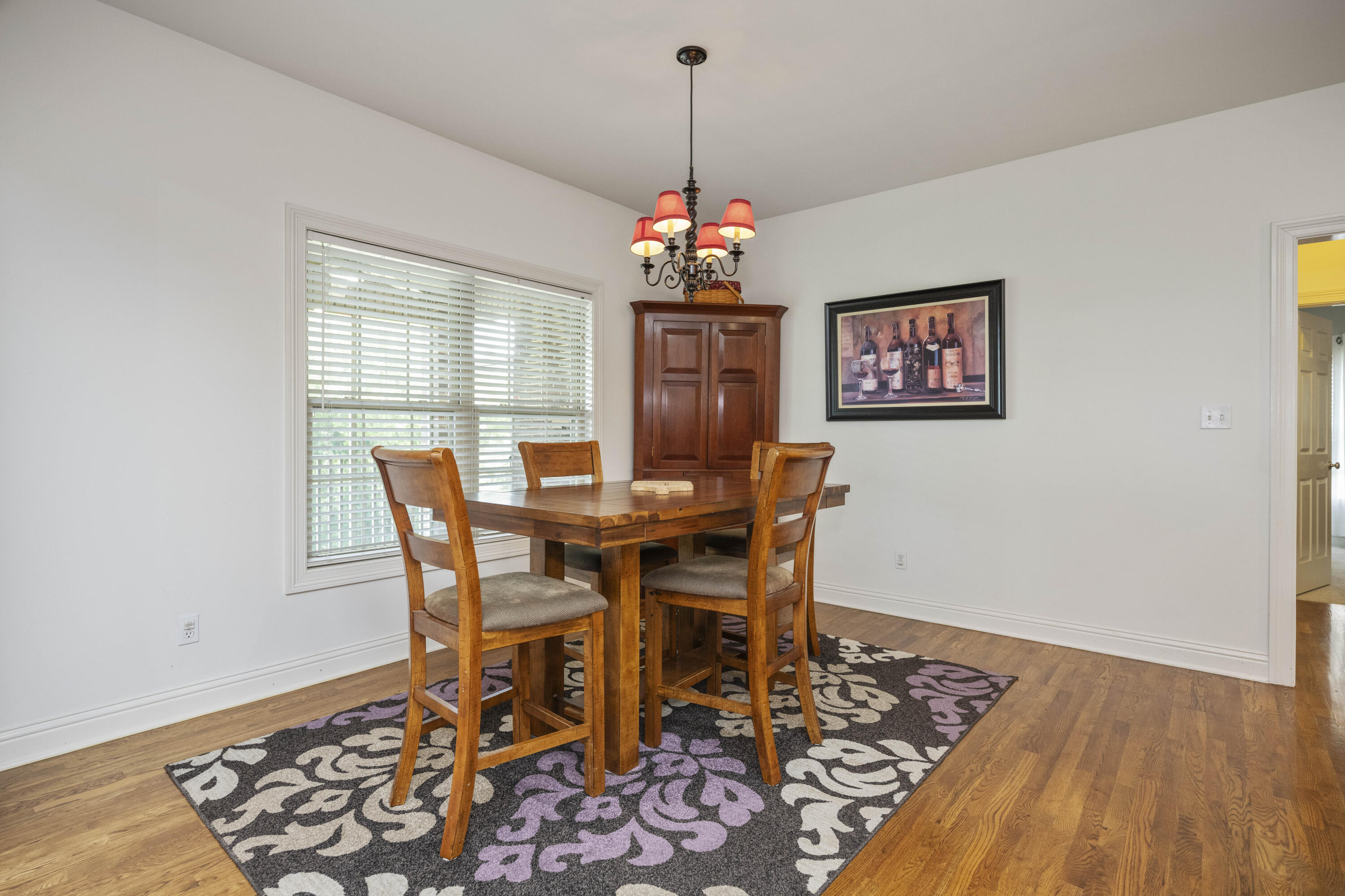 Richmond, Kentucky 40475, United States, 4 Bedrooms Bedrooms, ,3 BathroomsBathrooms,Residential,Active,159568