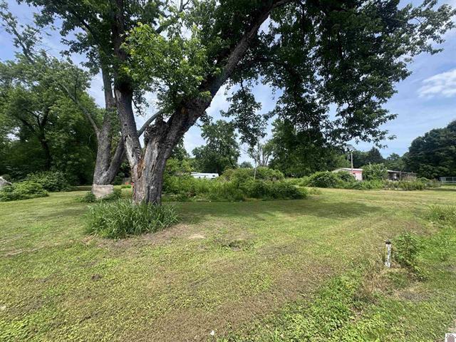 414 E State Hwy 1748 - Photo 2