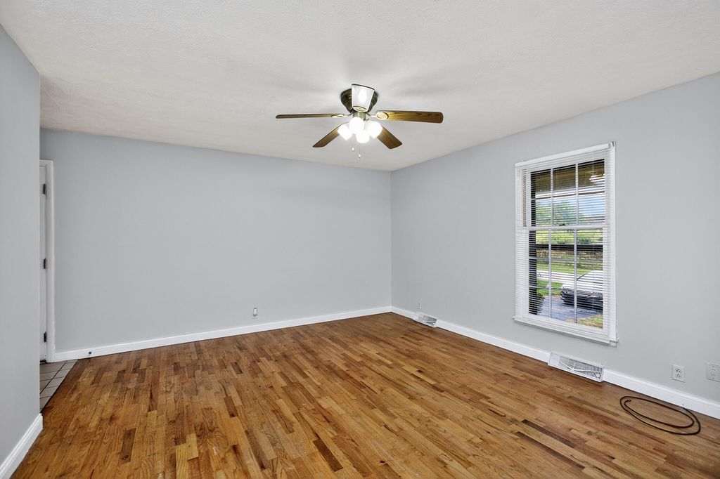 Photo of 1289 Alton Station Road, Lawrenceburg, KY 40342 (MLS # 25504924)