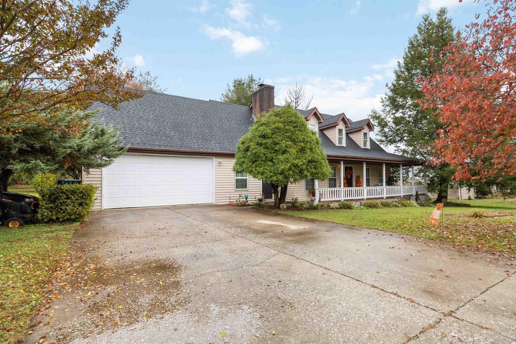 Photo of 302 Autumn Ridge Drive, Somerset, KY 42503 (MLS # 25505098)