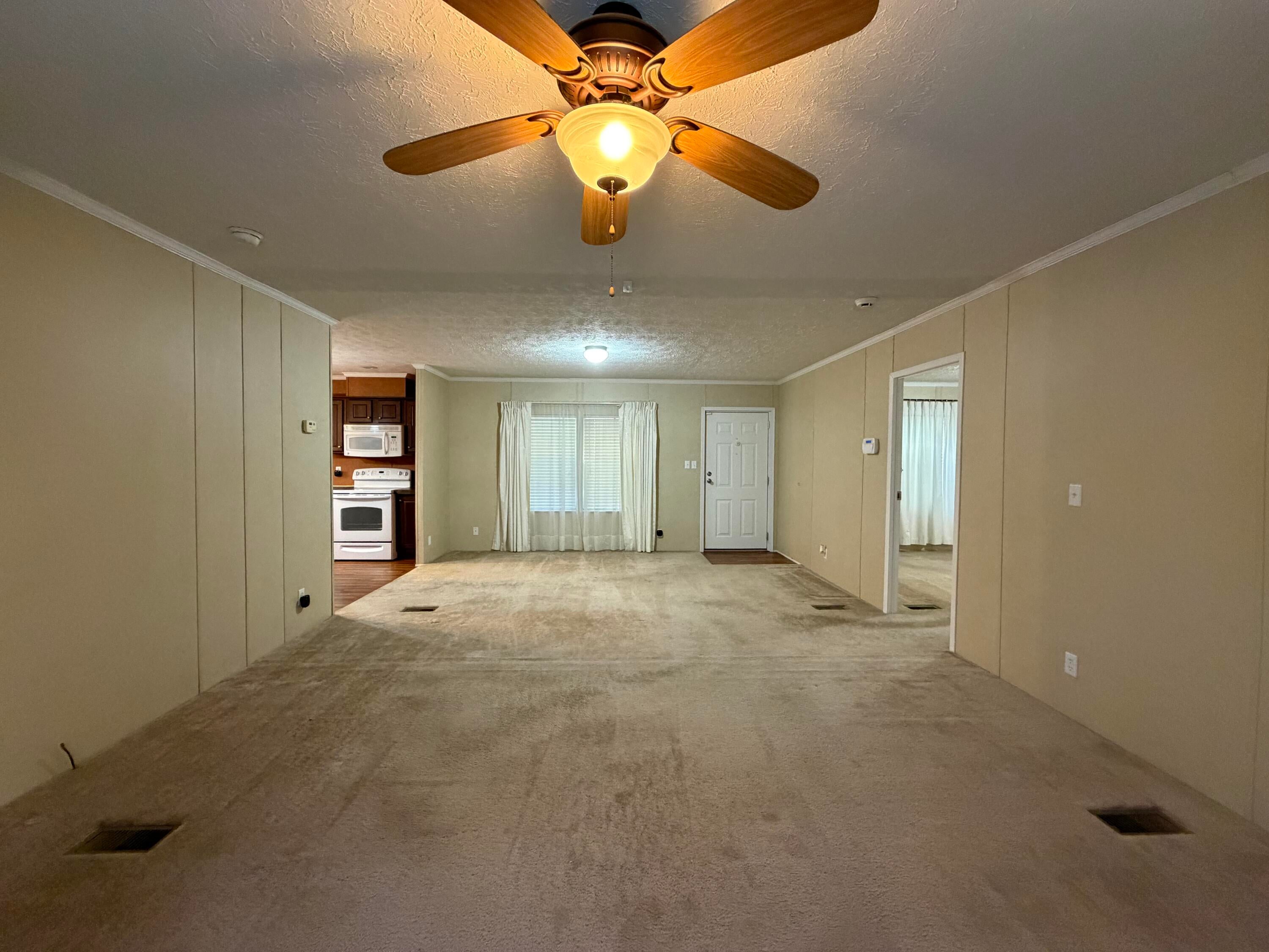 1759 N Highway 413