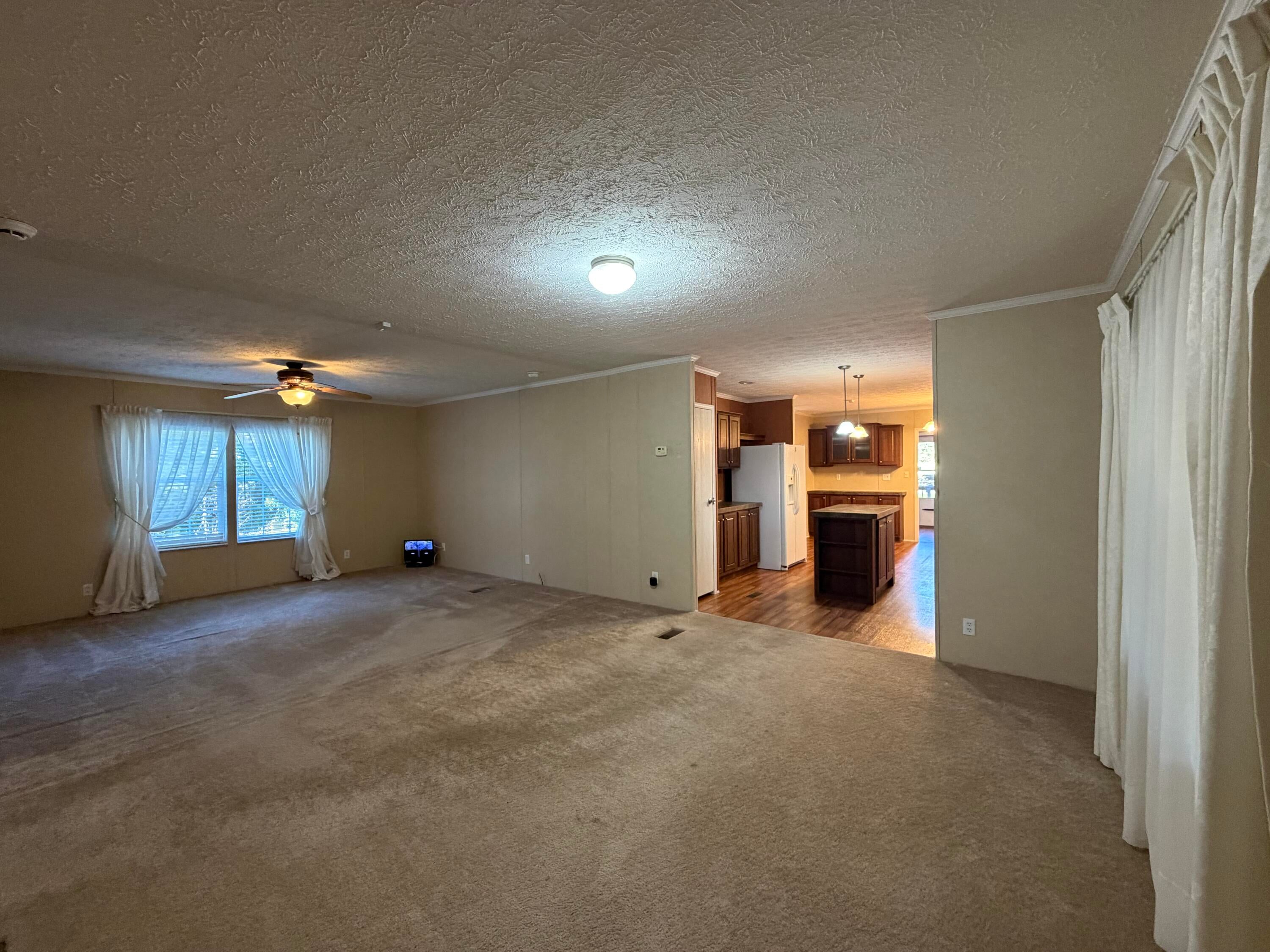 1759 N Highway 413