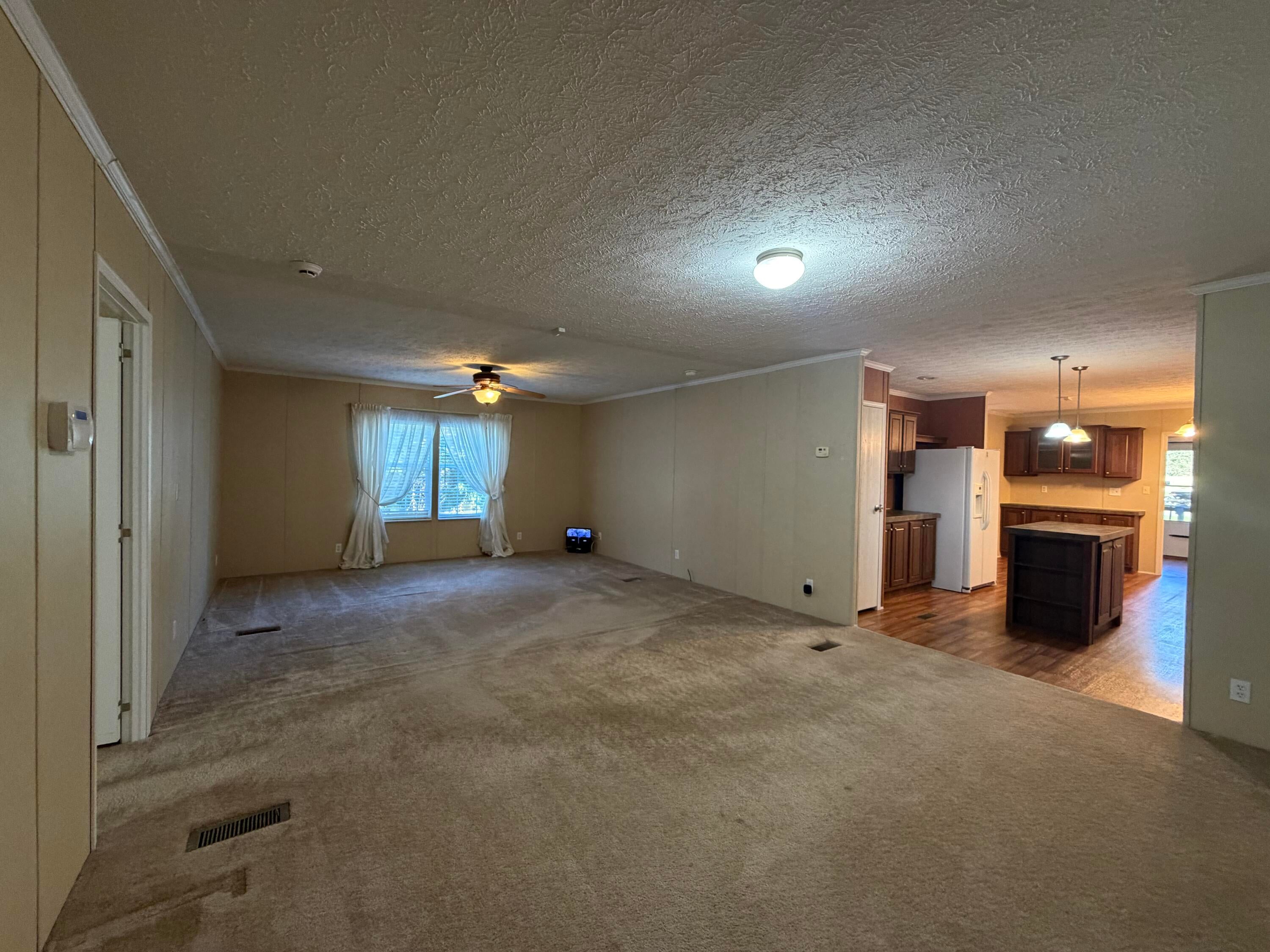 1759 N Highway 413