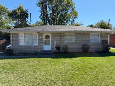 Photo of 1992 Greenleaf Drive, Lexington, KY 40505 (MLS # 25506527)