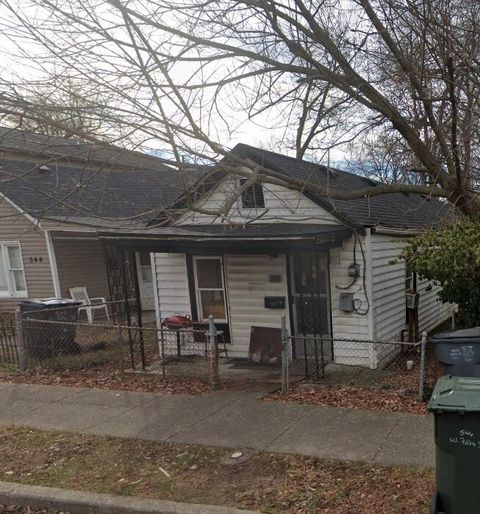 Photo of 546 W Fifth Street, Lexington, KY 40508 (MLS # 25500895)