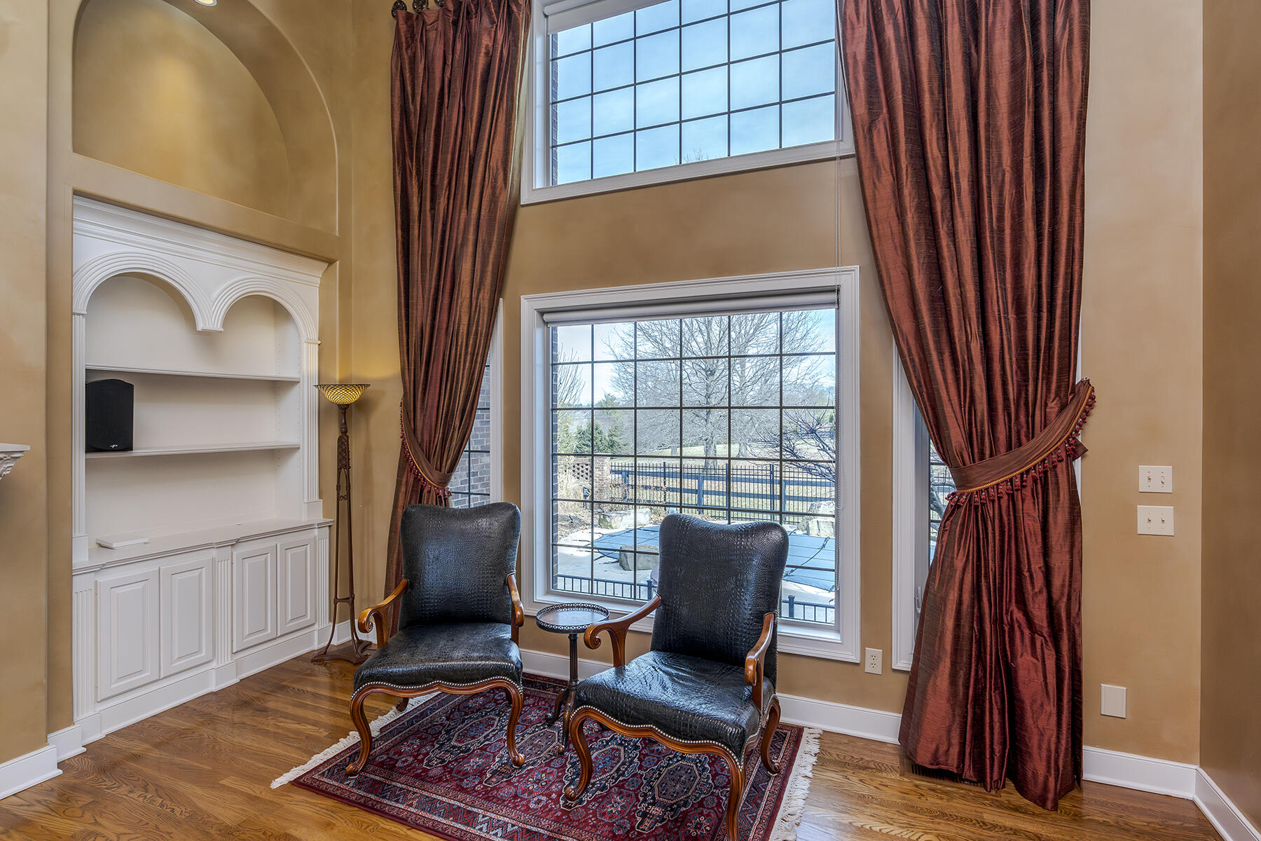 Lexington, Kentucky 40513, United States, 4 Bedrooms Bedrooms, ,5 BathroomsBathrooms,Residential,Active,85346