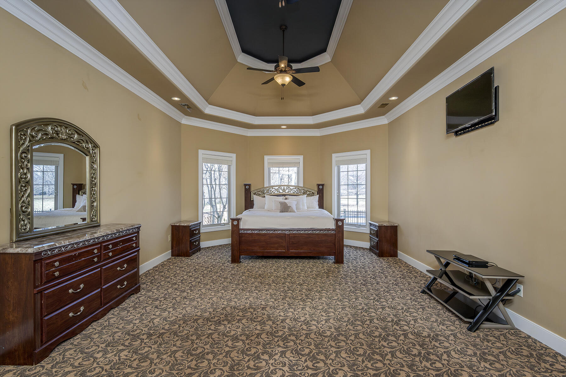 Lexington, Kentucky 40513, United States, 4 Bedrooms Bedrooms, ,5 BathroomsBathrooms,Residential,Active,85346