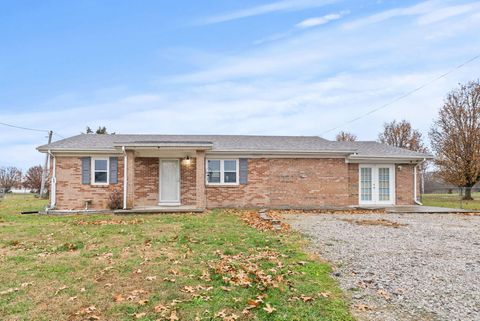 Photo of 97 Cedar Cliff Road, Waco, KY 40385 (MLS # 25506754)