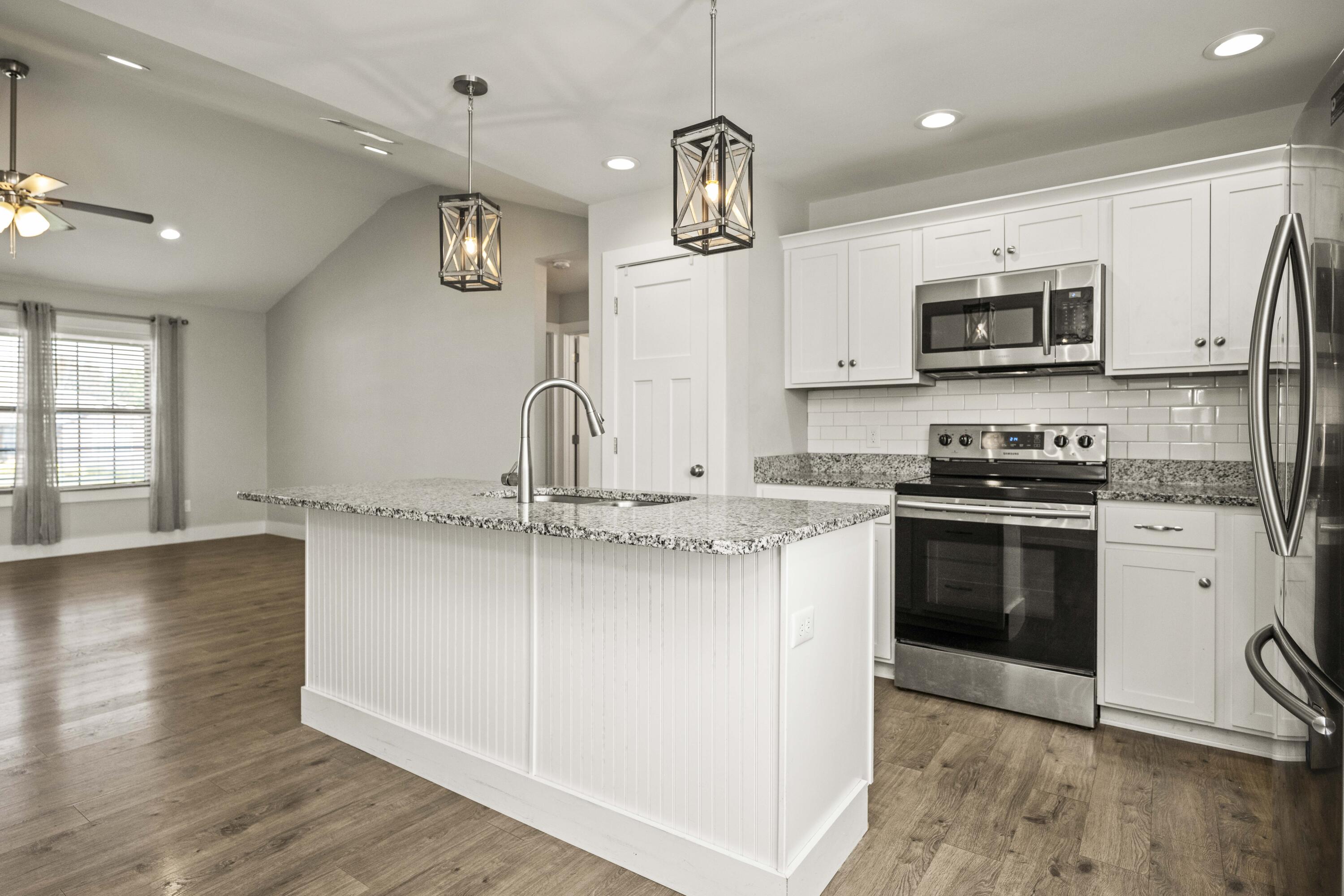 Richmond, Kentucky 40475, United States, 3 Bedrooms Bedrooms, ,2 BathroomsBathrooms,Residential,Active,36109