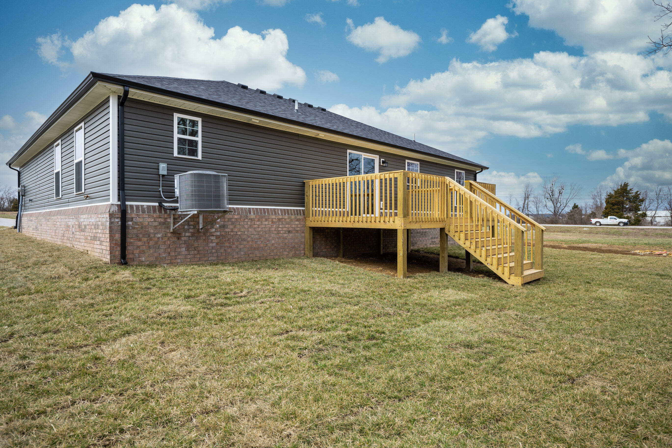 Richmond, Kentucky 40475, United States, 3 Bedrooms Bedrooms, ,2 BathroomsBathrooms,Residential,Active,29873