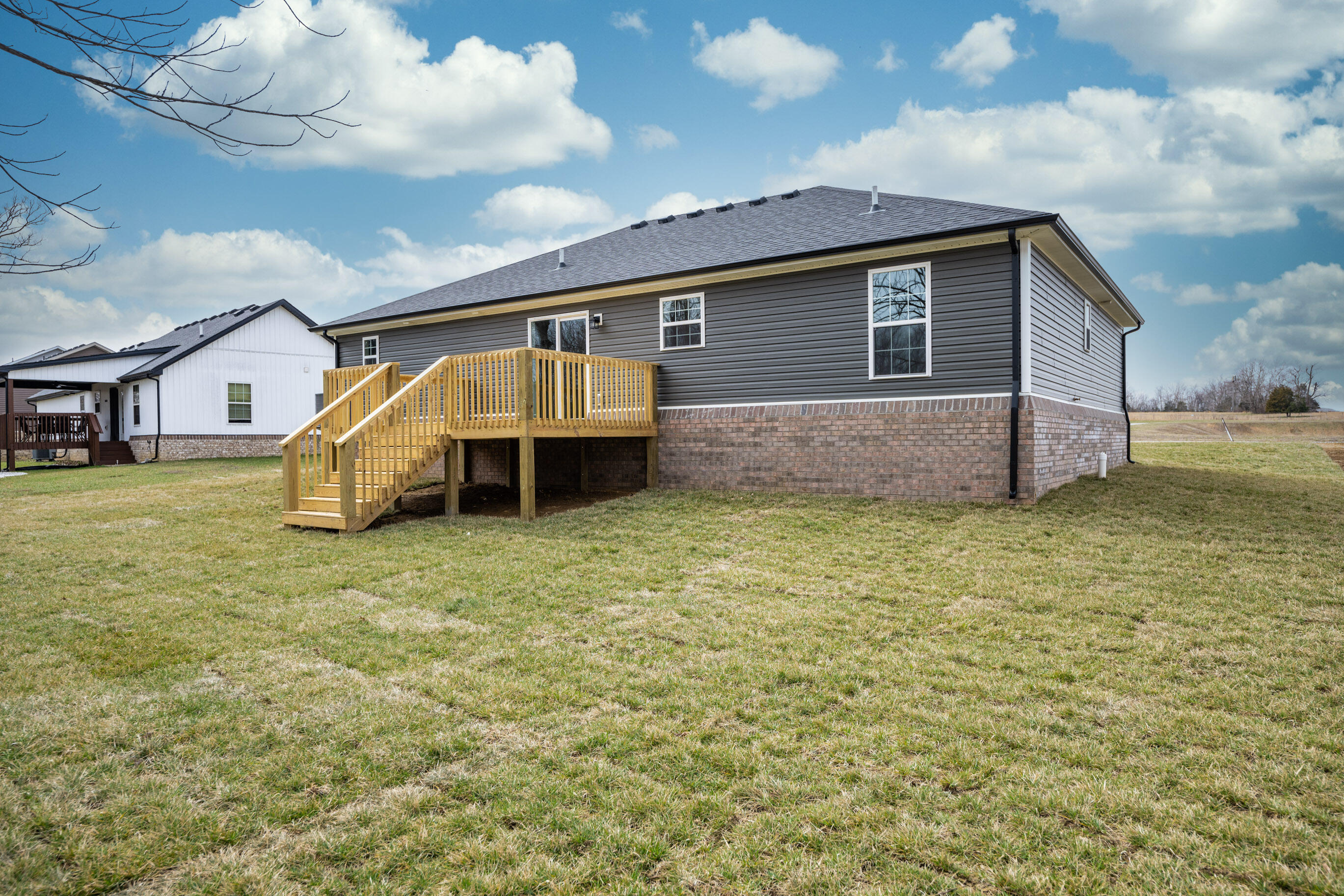 Richmond, Kentucky 40475, United States, 3 Bedrooms Bedrooms, ,2 BathroomsBathrooms,Residential,Active,29873