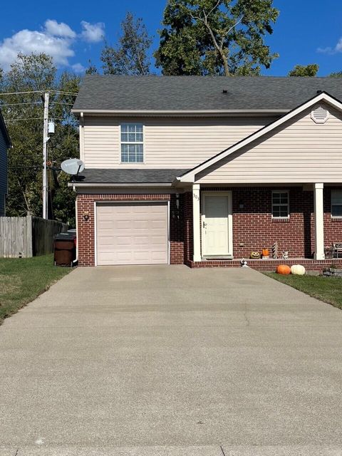 Photo of 303 Elkchester Circle, Nicholasville, KY 40356 (MLS # 25502941)