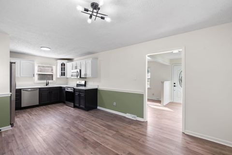 Photo of 102 Briarwood Drive, Nicholasville, KY 40356 (MLS # 25503516)