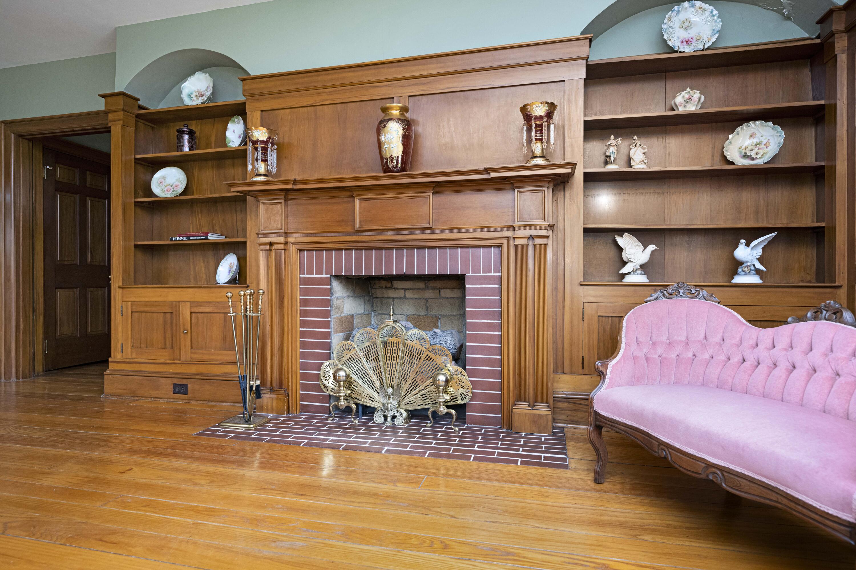 Irvine, Kentucky 40336, United States, 4 Bedrooms Bedrooms, ,2 BathroomsBathrooms,Residential,Pending,115036