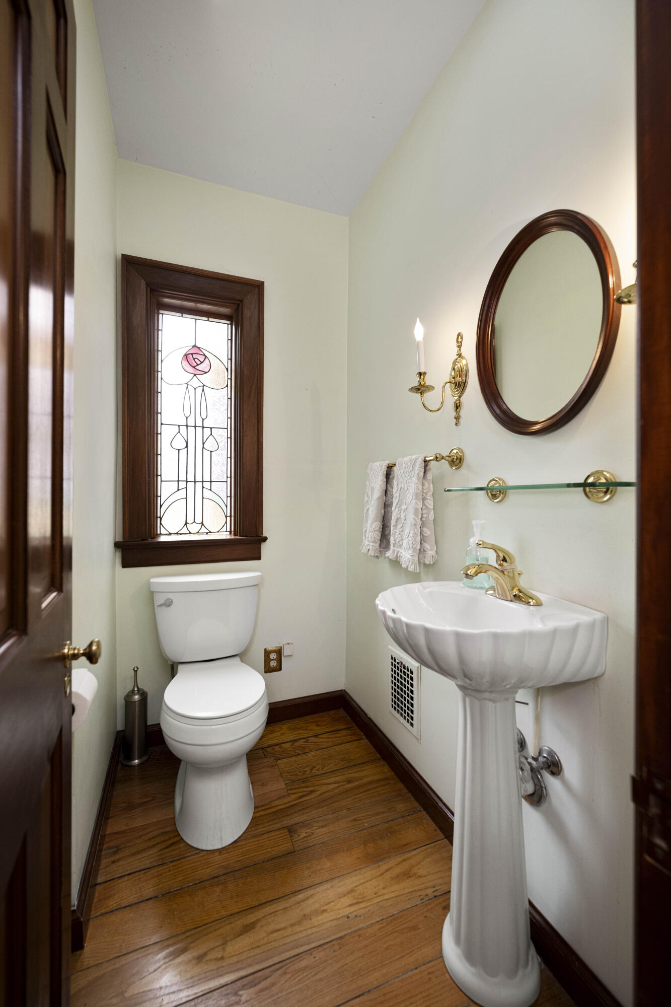 Irvine, Kentucky 40336, United States, 4 Bedrooms Bedrooms, ,2 BathroomsBathrooms,Residential,Pending,115036