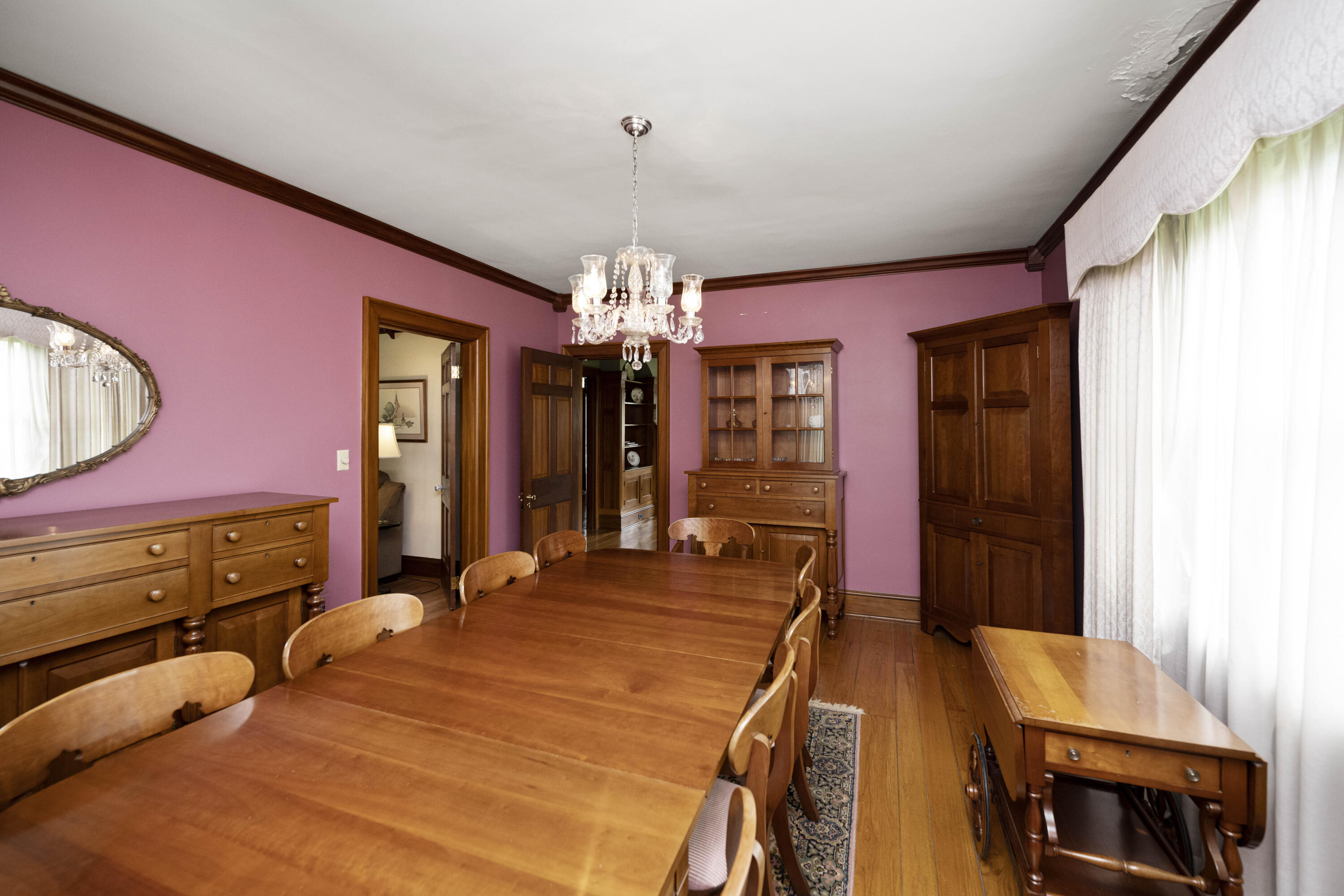 Irvine, Kentucky 40336, United States, 4 Bedrooms Bedrooms, ,2 BathroomsBathrooms,Residential,Pending,115036