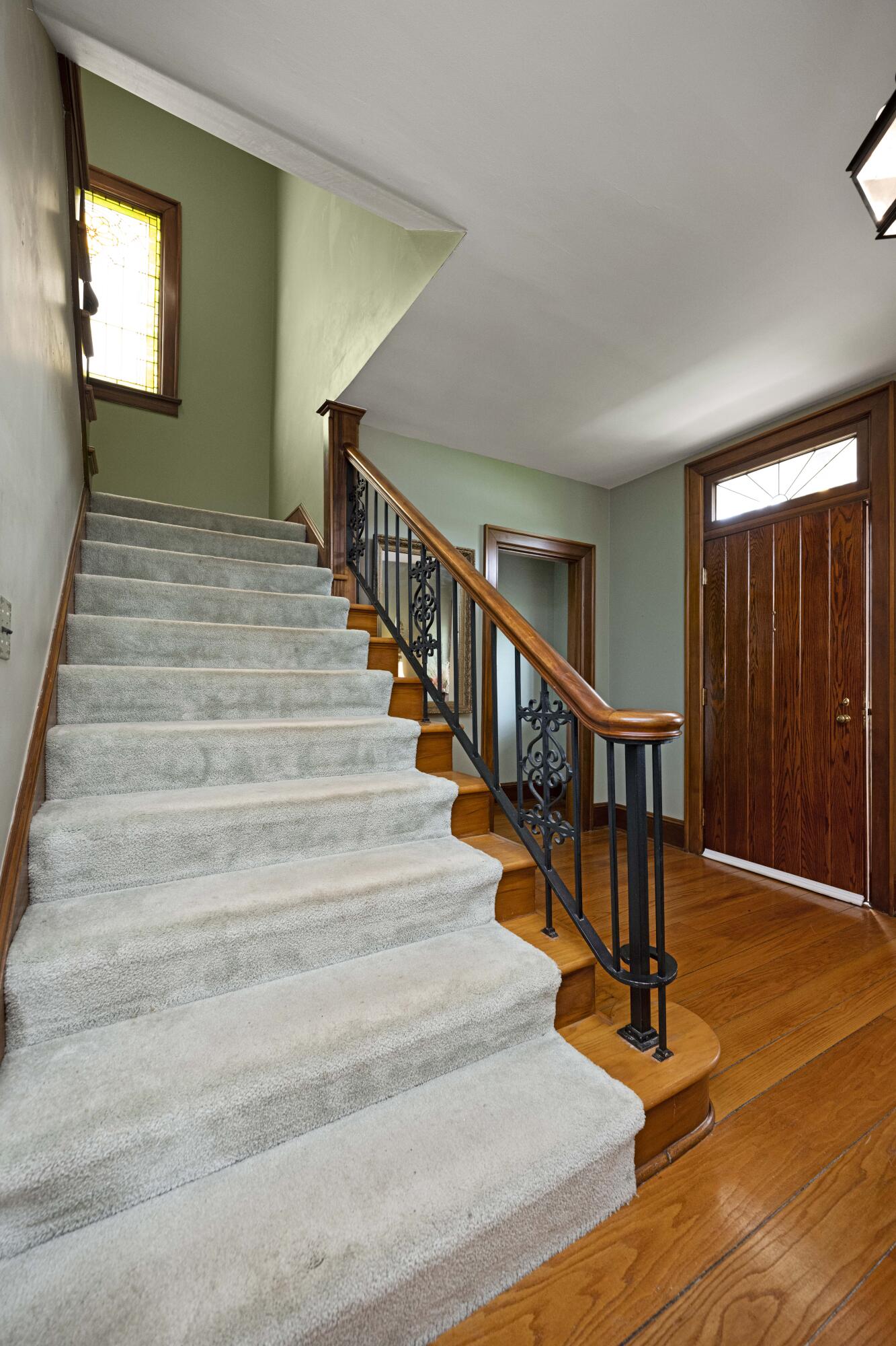 Irvine, Kentucky 40336, United States, 4 Bedrooms Bedrooms, ,2 BathroomsBathrooms,Residential,Pending,115036