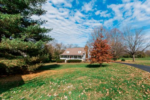 Photo of 3981 Winchester Road, Lexington, KY 40509 (MLS # 25506575)