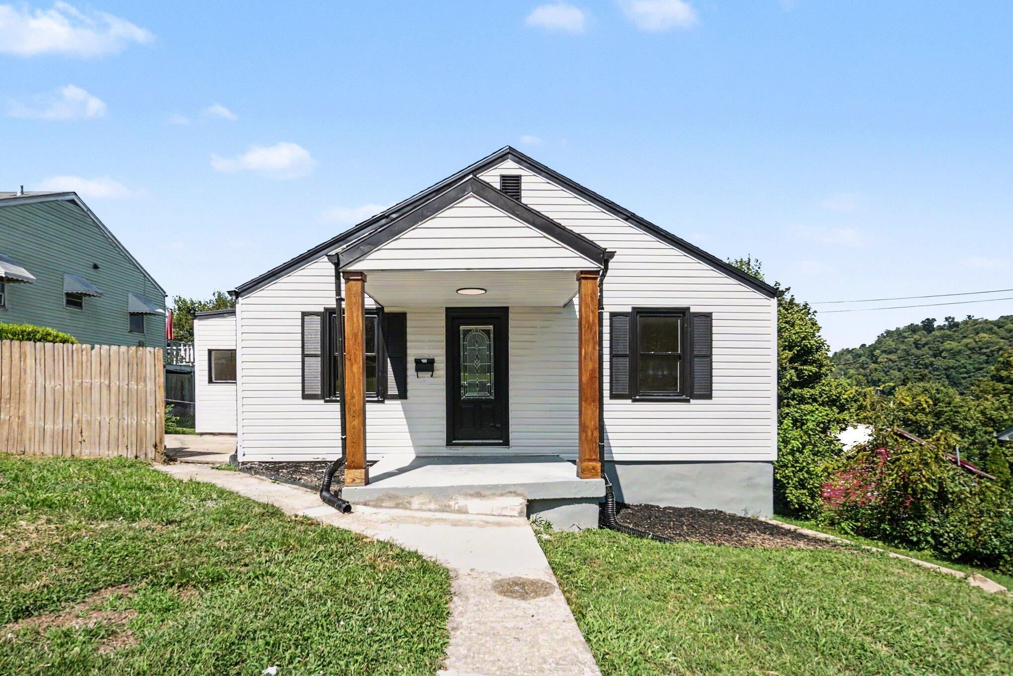 108 Alexander Street - Photo 2