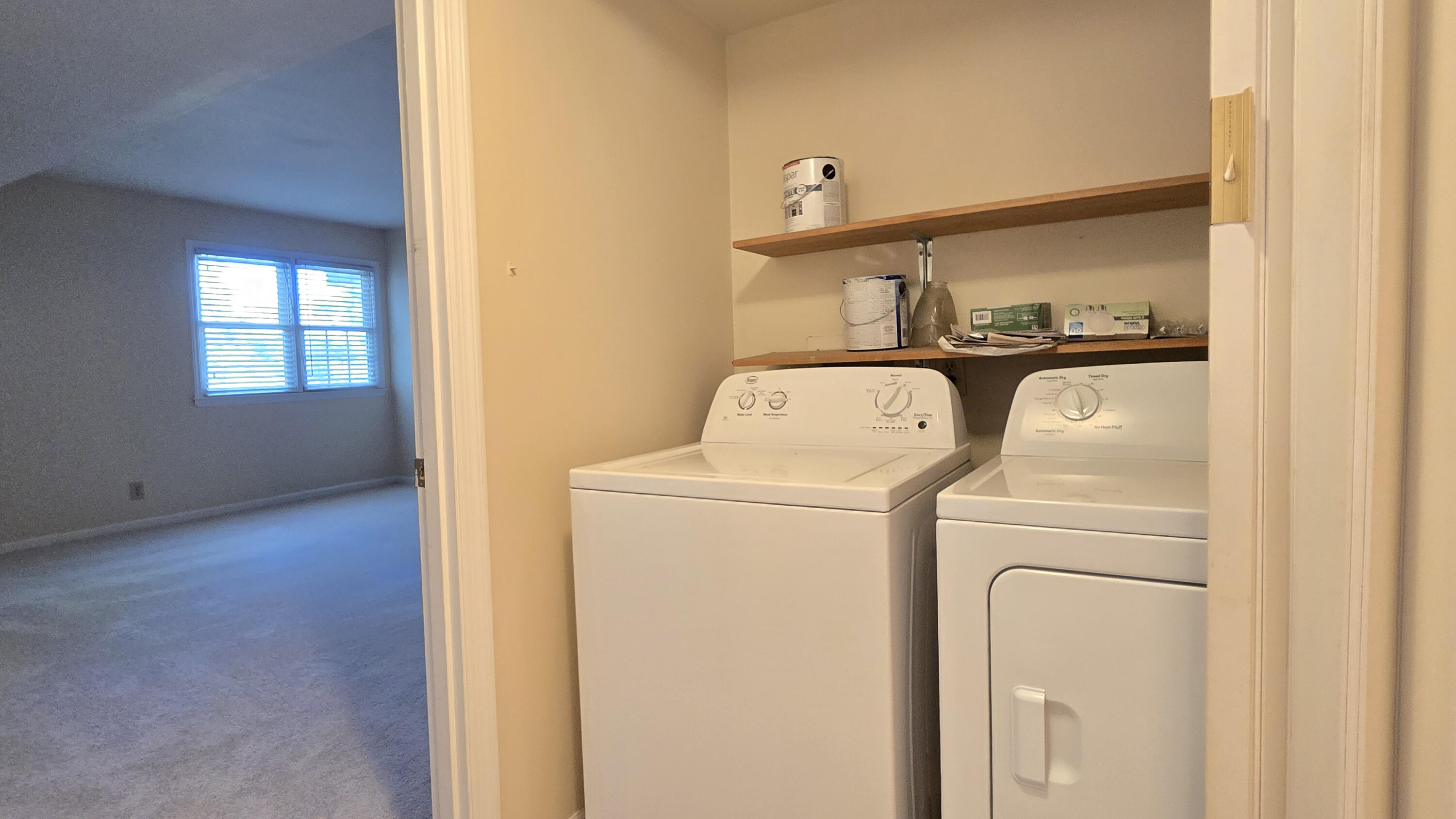 Lexington, Kentucky 40517, United States, 2 Bedrooms Bedrooms, ,2 BathroomsBathrooms,Residential,Active,111740