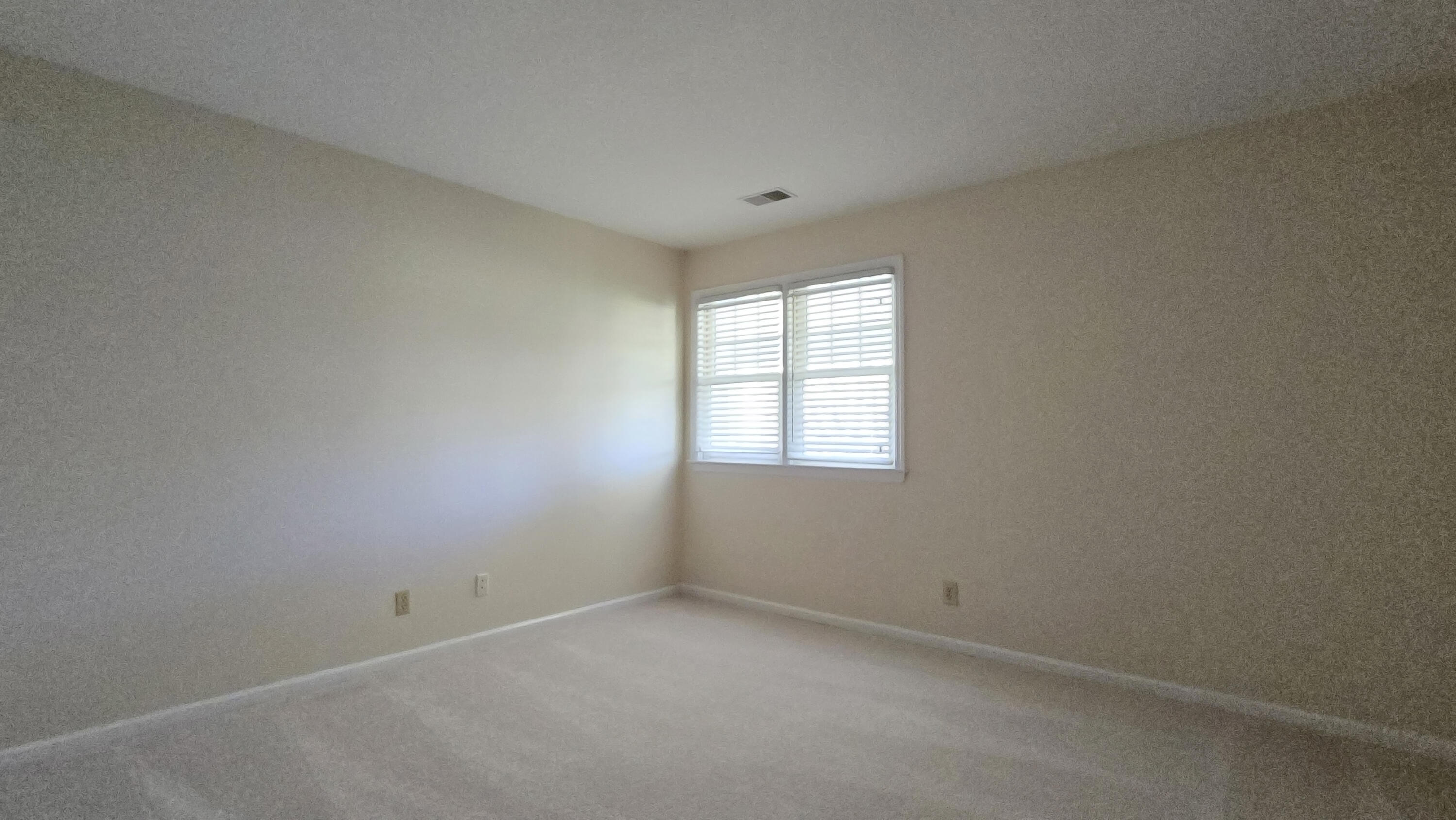 Lexington, Kentucky 40517, United States, 2 Bedrooms Bedrooms, ,2 BathroomsBathrooms,Residential,Active,111740