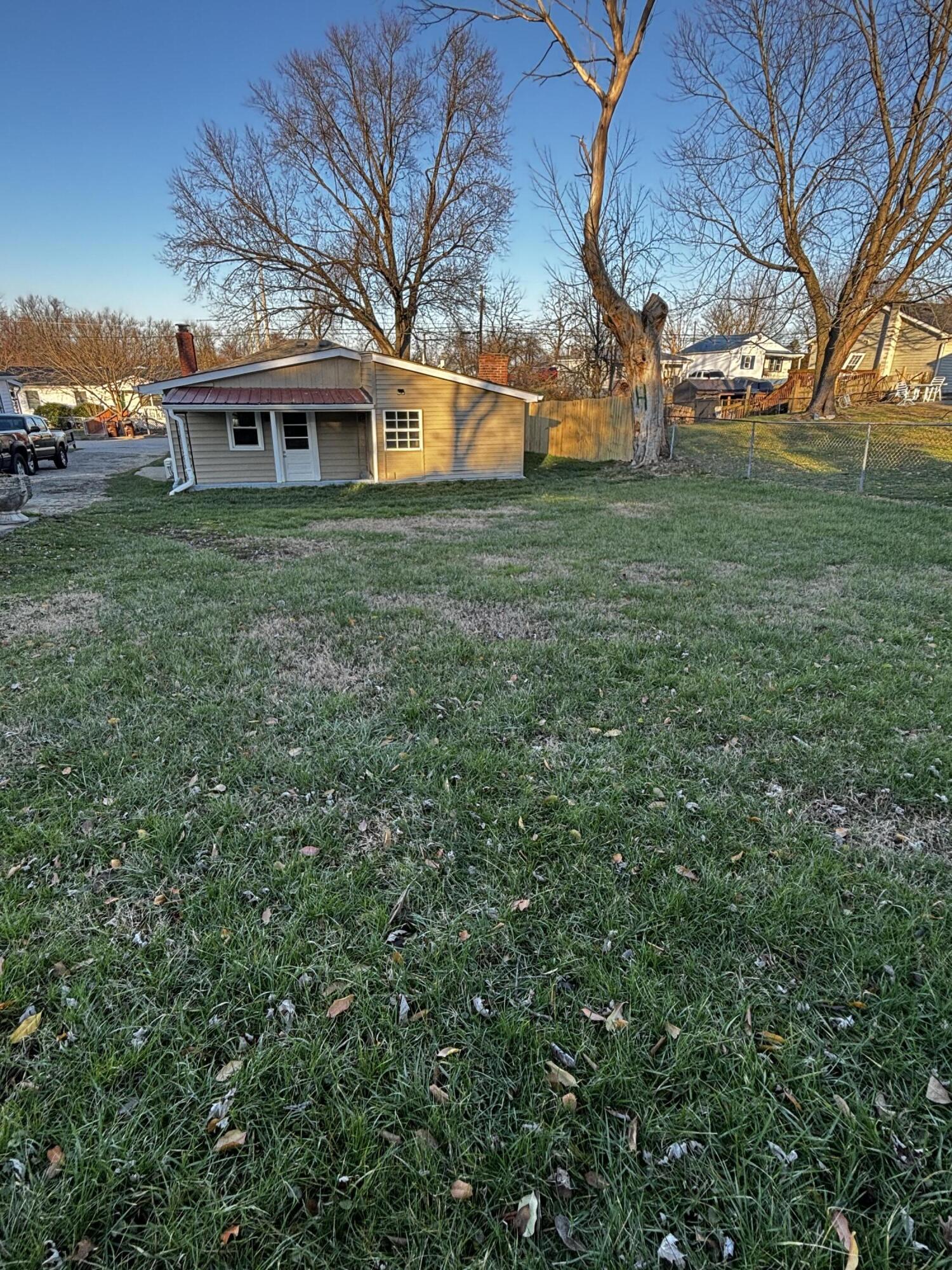 Richmond, Kentucky 40475, United States, 3 Bedrooms Bedrooms, ,2 BathroomsBathrooms,Residential,Active,22520