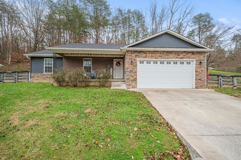 Photo of 250 Geneva Avenue, Irvine, KY 40336 (MLS # 25507442)