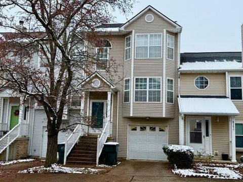 Photo of 413 Windfield Place, Lexington, KY 40517 (MLS # 25507417)