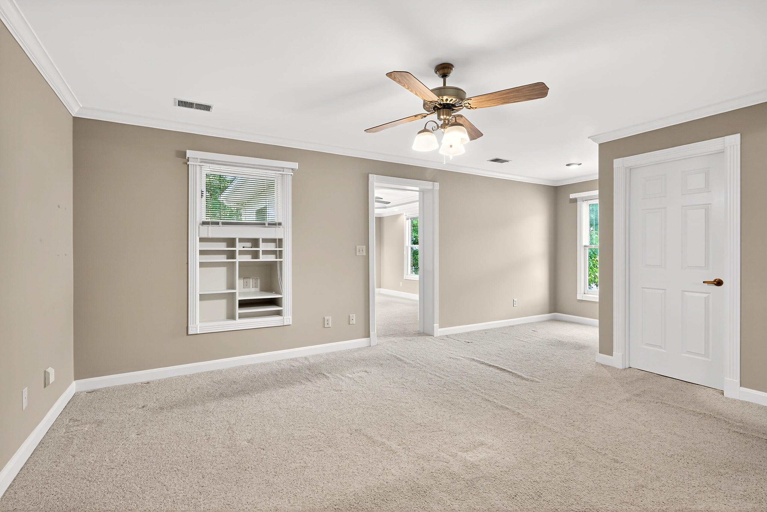 Lexington, Kentucky 40515, United States, 4 Bedrooms Bedrooms, ,4 BathroomsBathrooms,Residential,Active,189962