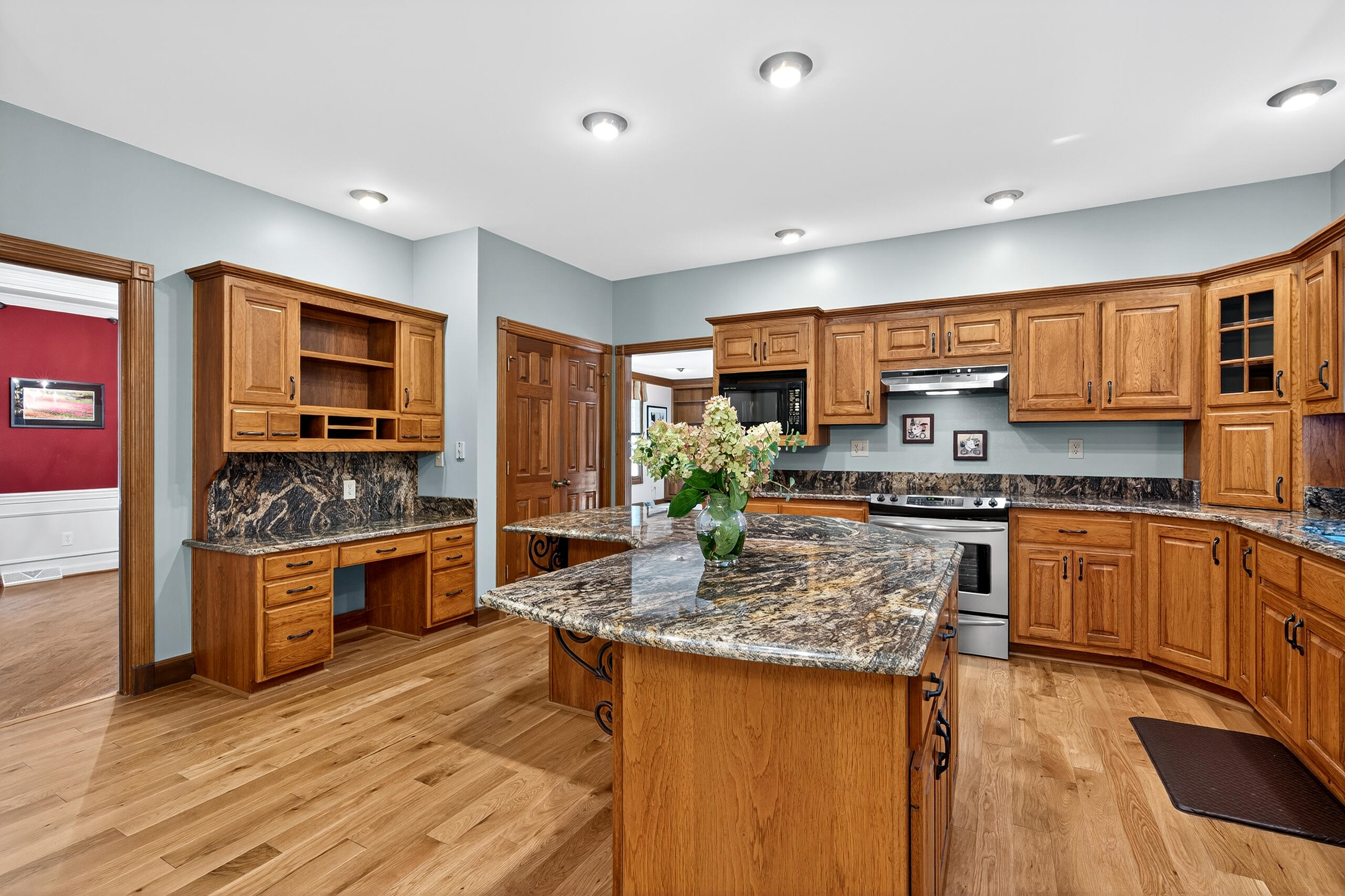 Lexington, Kentucky 40515, United States, 4 Bedrooms Bedrooms, ,4 BathroomsBathrooms,Residential,Active,189962