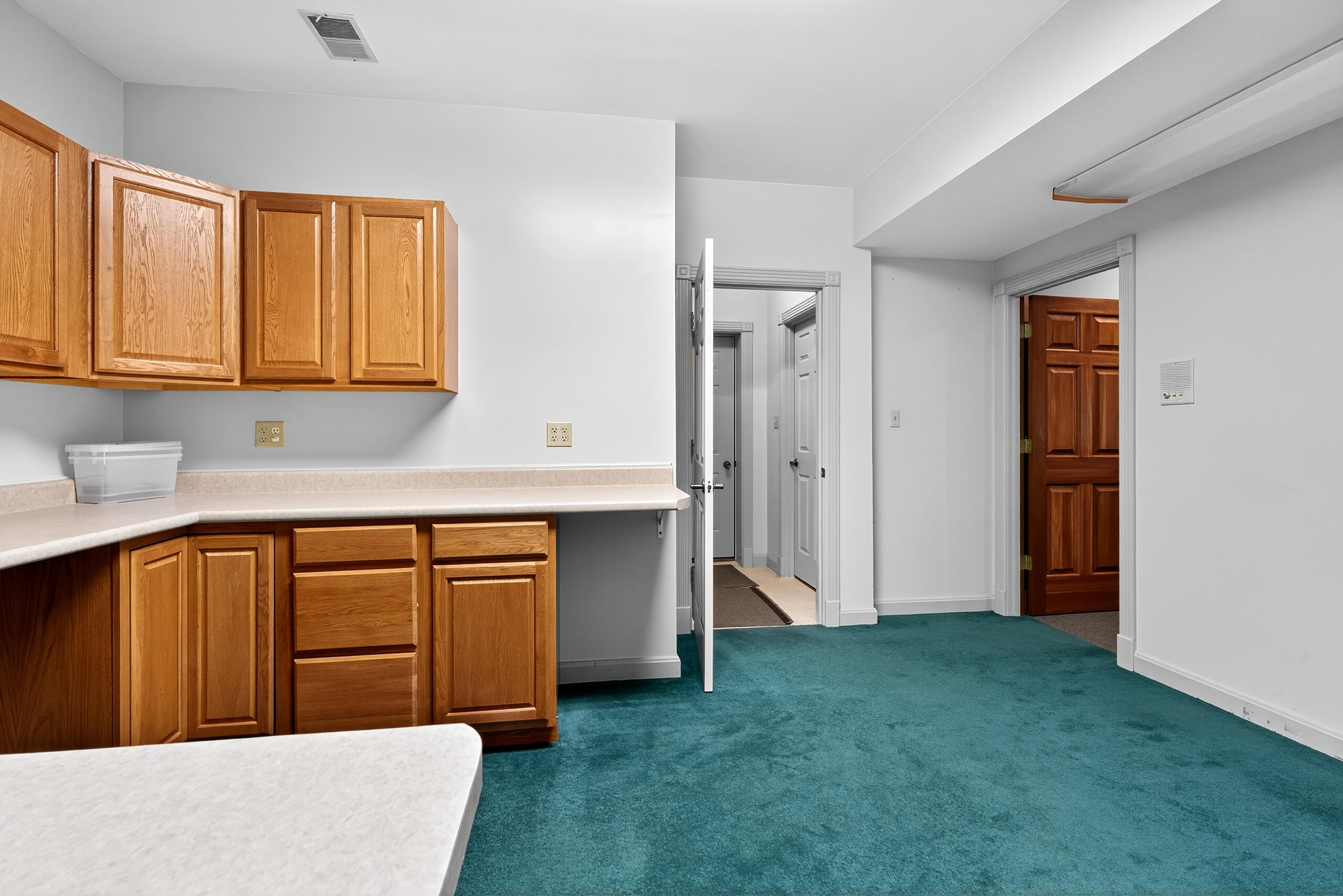 Lexington, Kentucky 40515, United States, 4 Bedrooms Bedrooms, ,4 BathroomsBathrooms,Residential,Active,189962