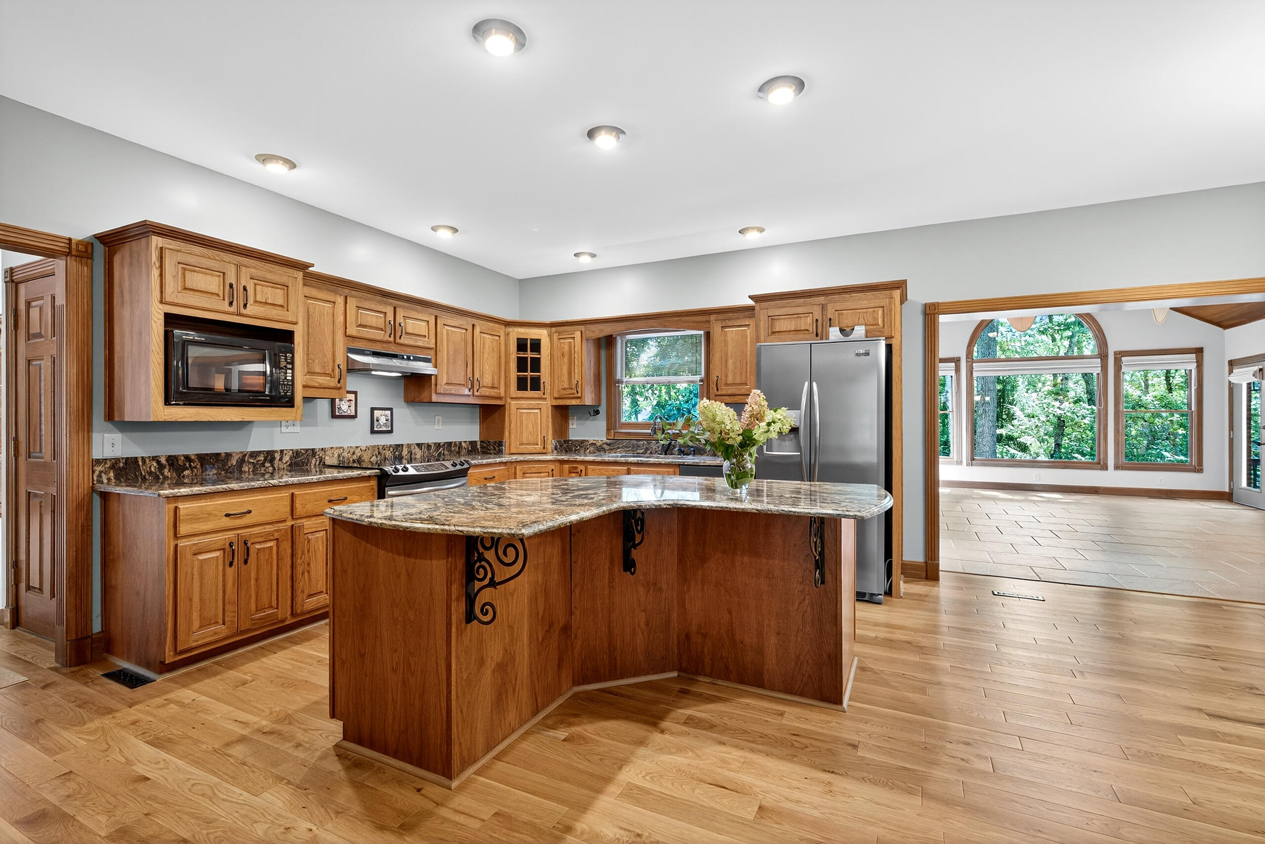 Lexington, Kentucky 40515, United States, 4 Bedrooms Bedrooms, ,4 BathroomsBathrooms,Residential,Active,189962