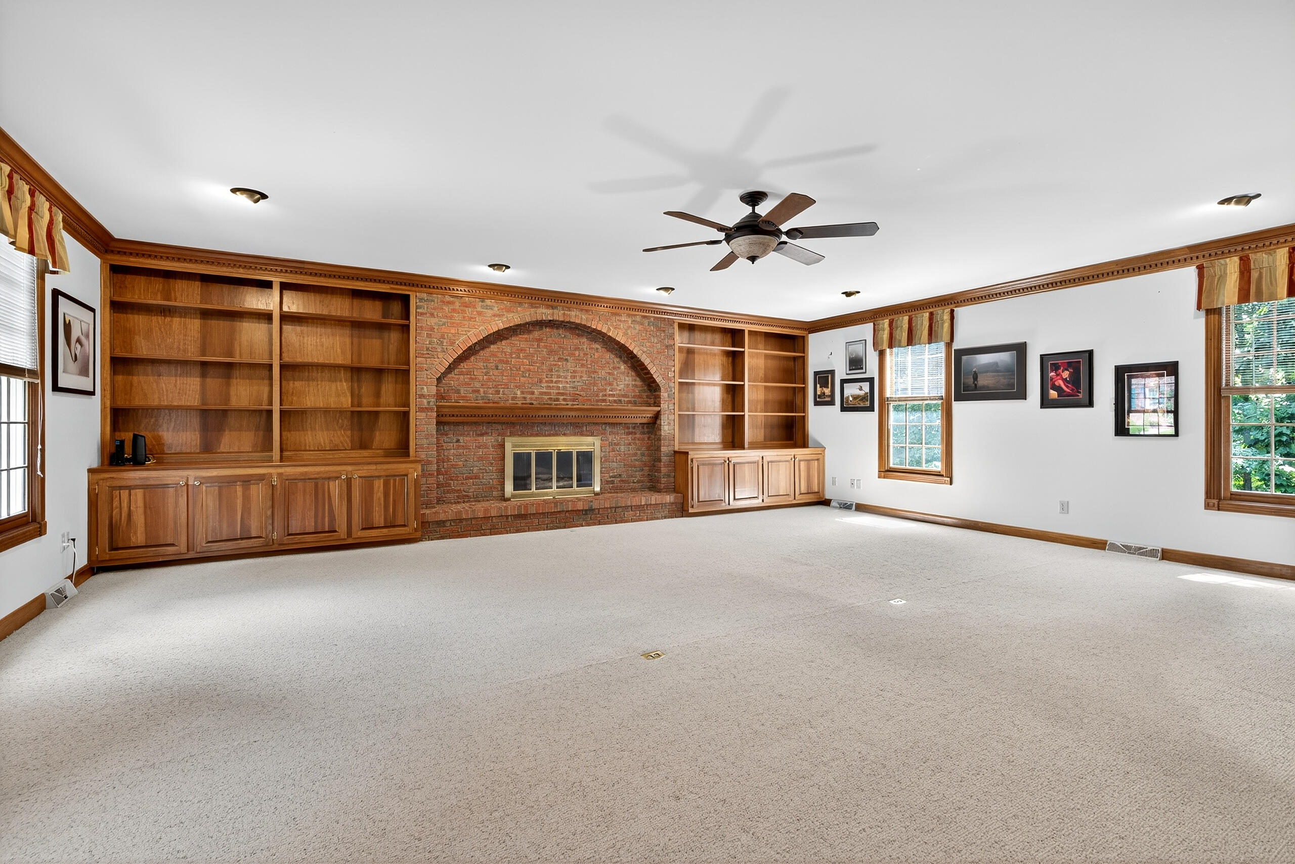 Lexington, Kentucky 40515, United States, 4 Bedrooms Bedrooms, ,4 BathroomsBathrooms,Residential,Active,189962