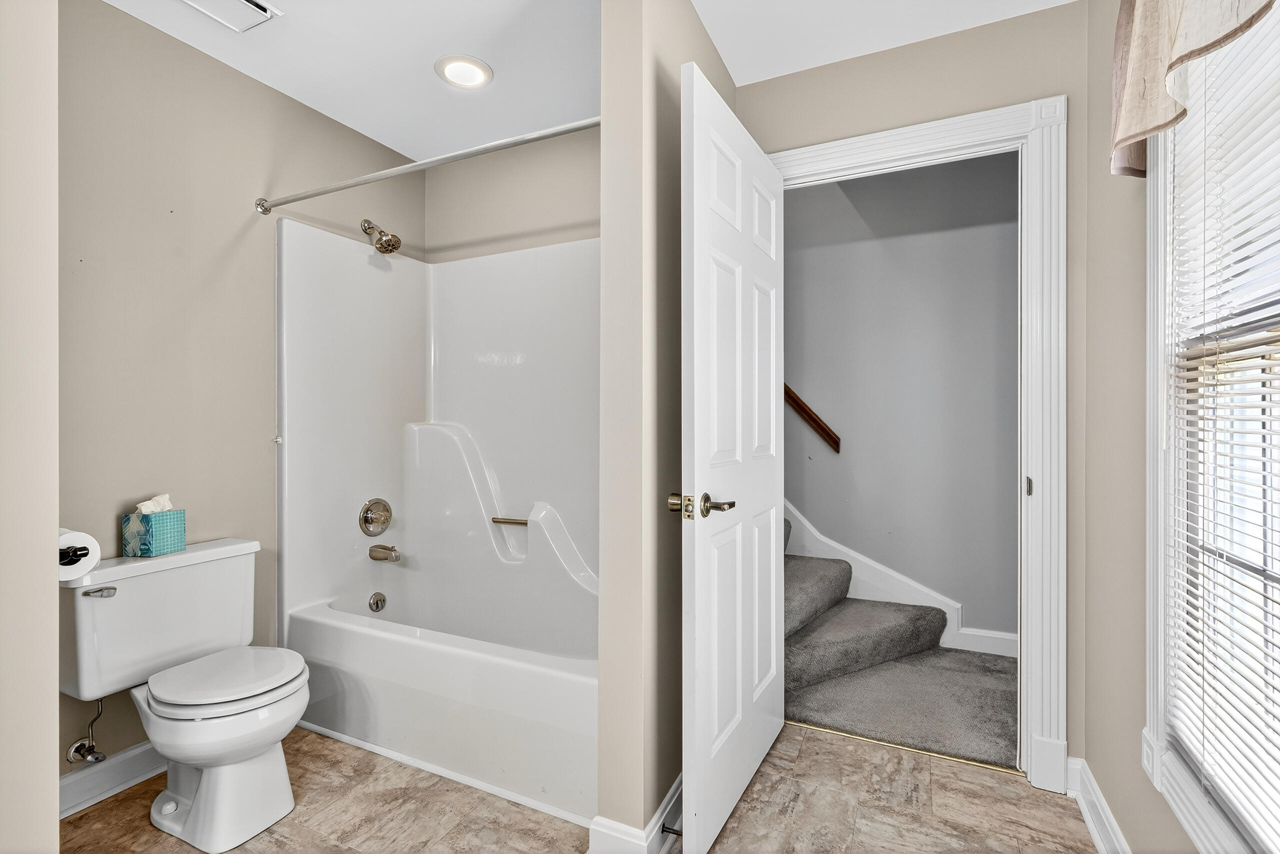 Lexington, Kentucky 40515, United States, 4 Bedrooms Bedrooms, ,4 BathroomsBathrooms,Residential,Active,189962